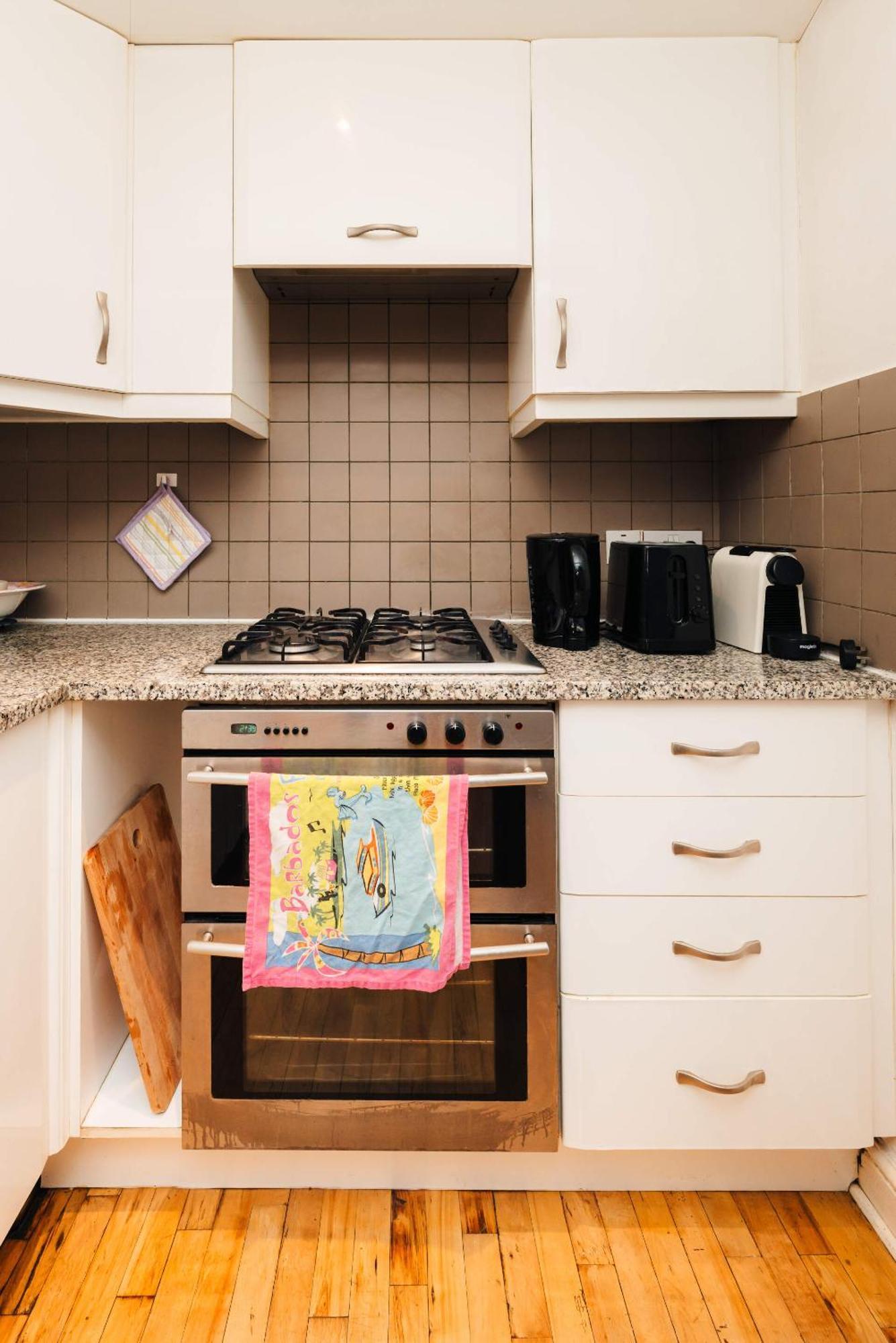 2 Bed Portobello Rd - Moments From Tube! * London