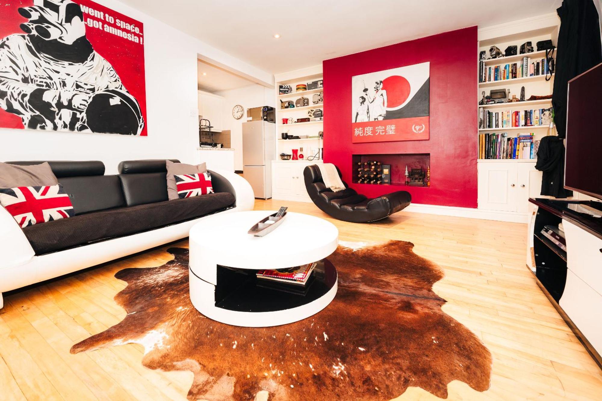 2 Bed Portobello Rd - Moments From Tube! * London