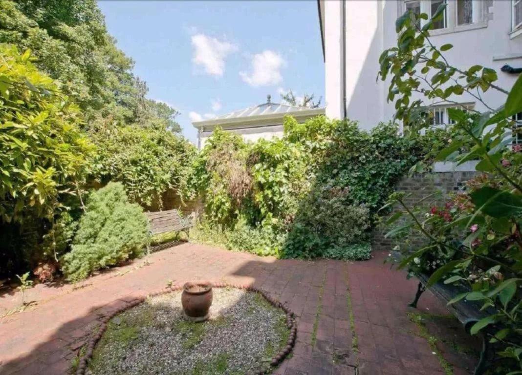 Cozy 1 Bed Flat In Apartamento