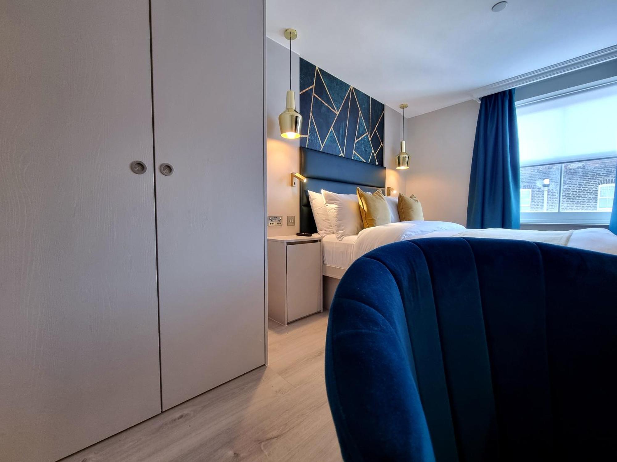 West Brompton Aparthotel 4*