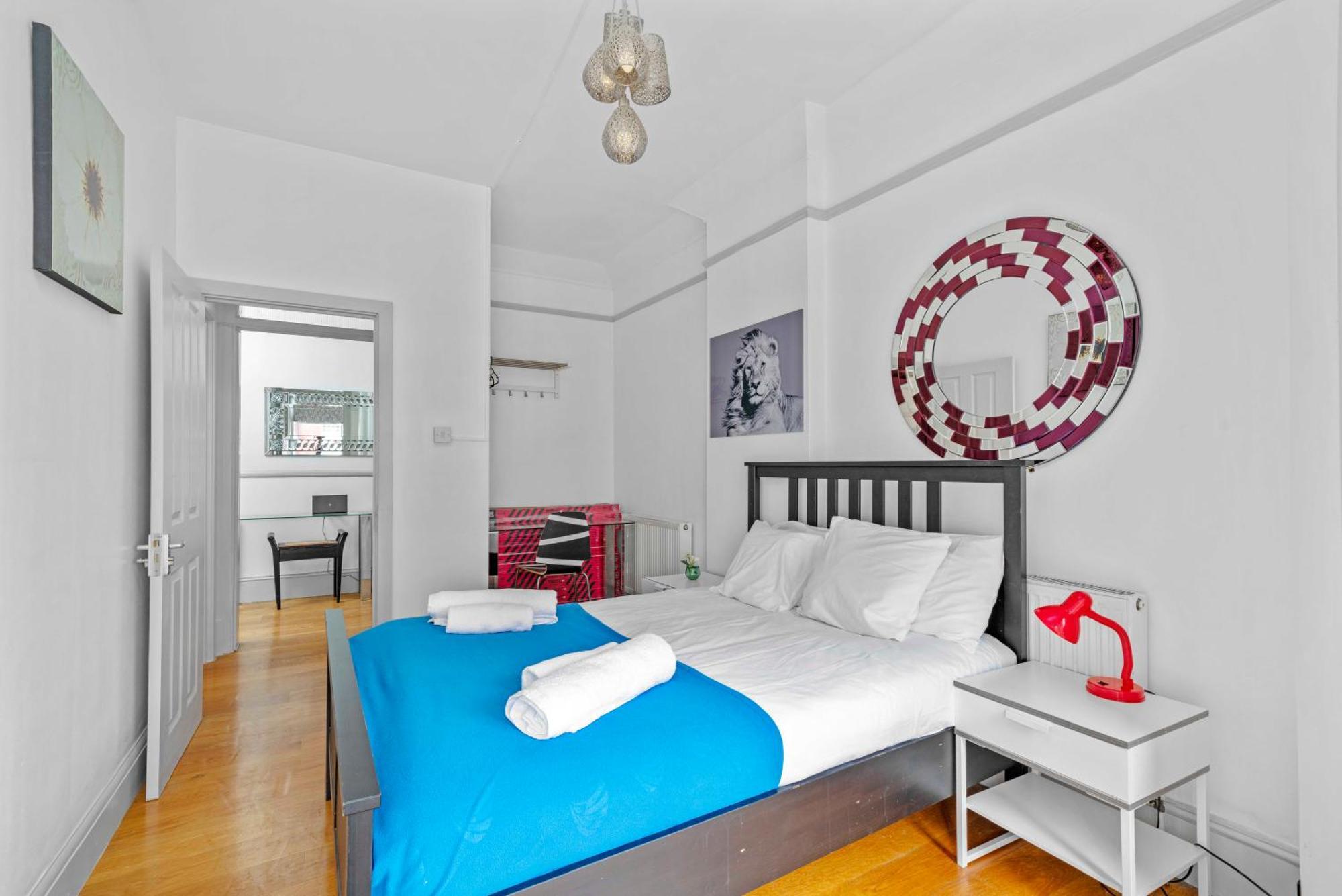 Appartement Brilliant 6 Bed Flat In