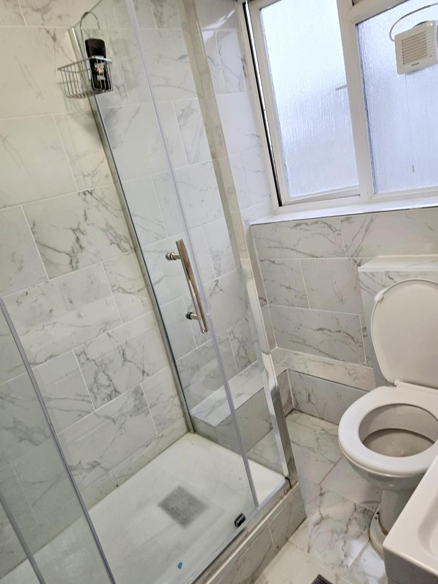 Newly Fitted 2 Bedroom Battersea Flat Appartement