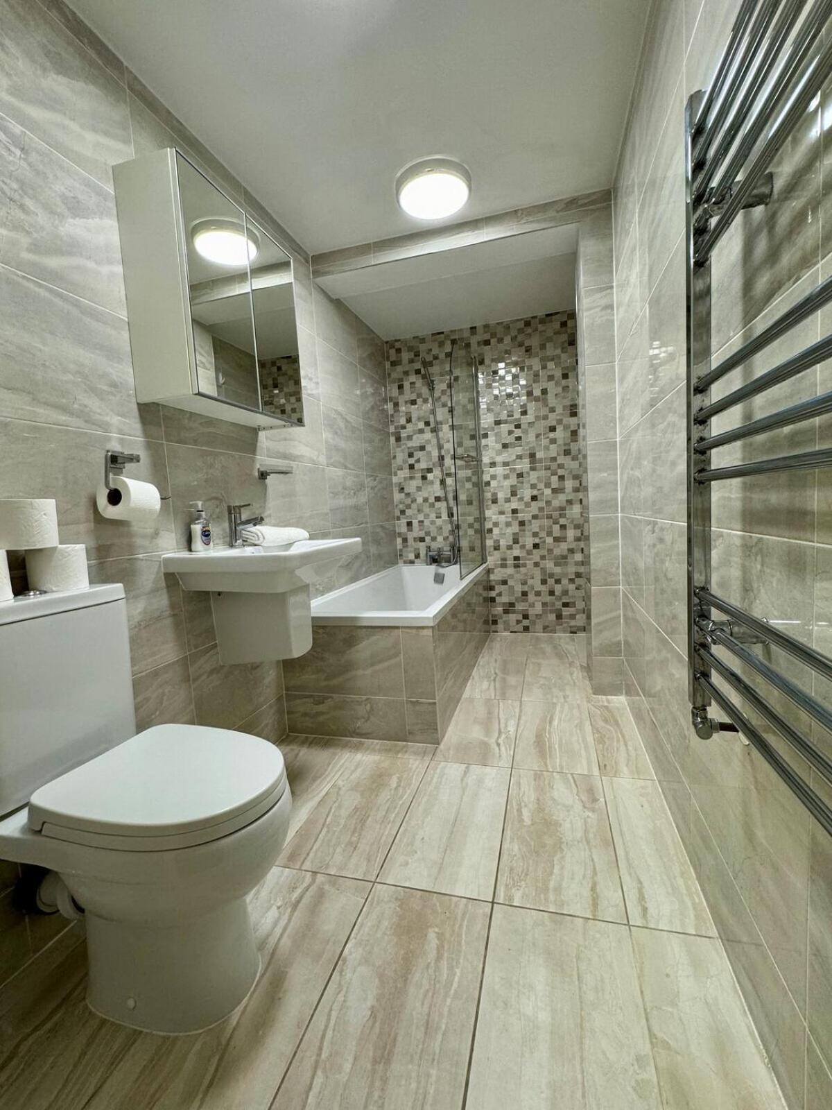 Sutherland Avenue Apartamento *