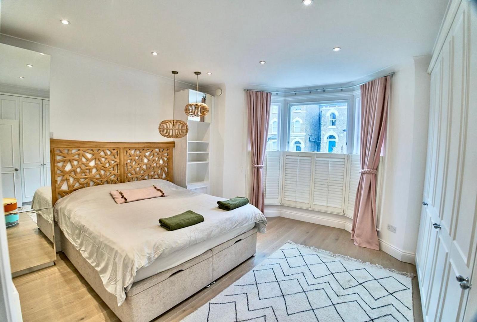 Bright Cozy Garden Retreat W Fast Wifi & 5min To Tube Subway Metro & Close To Park & Street Parking P4p Appartement *