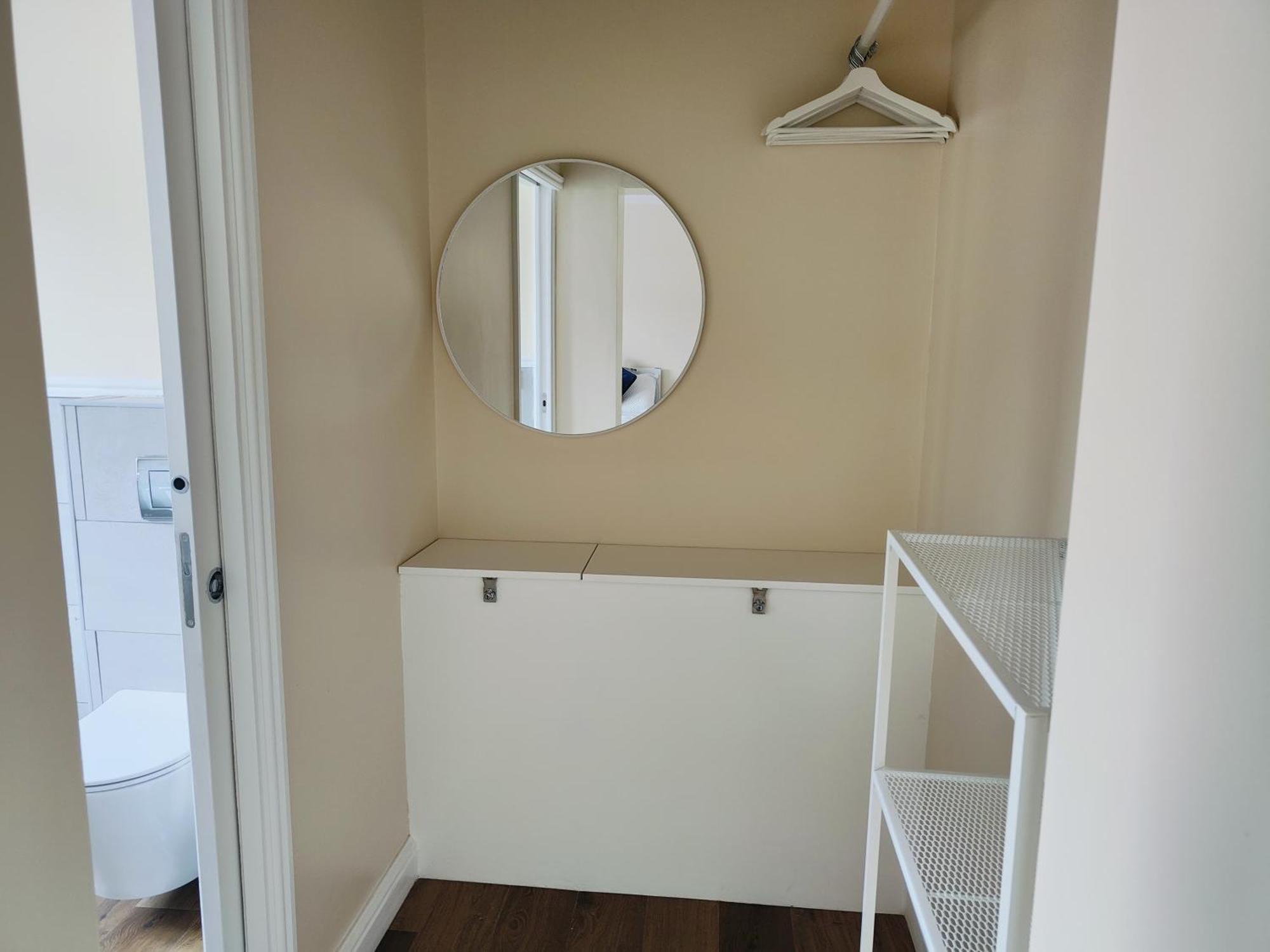 Clifton House O2 & Excel With Private Bathroom And Breakfast Option Acomodação com café da manhã  Londres