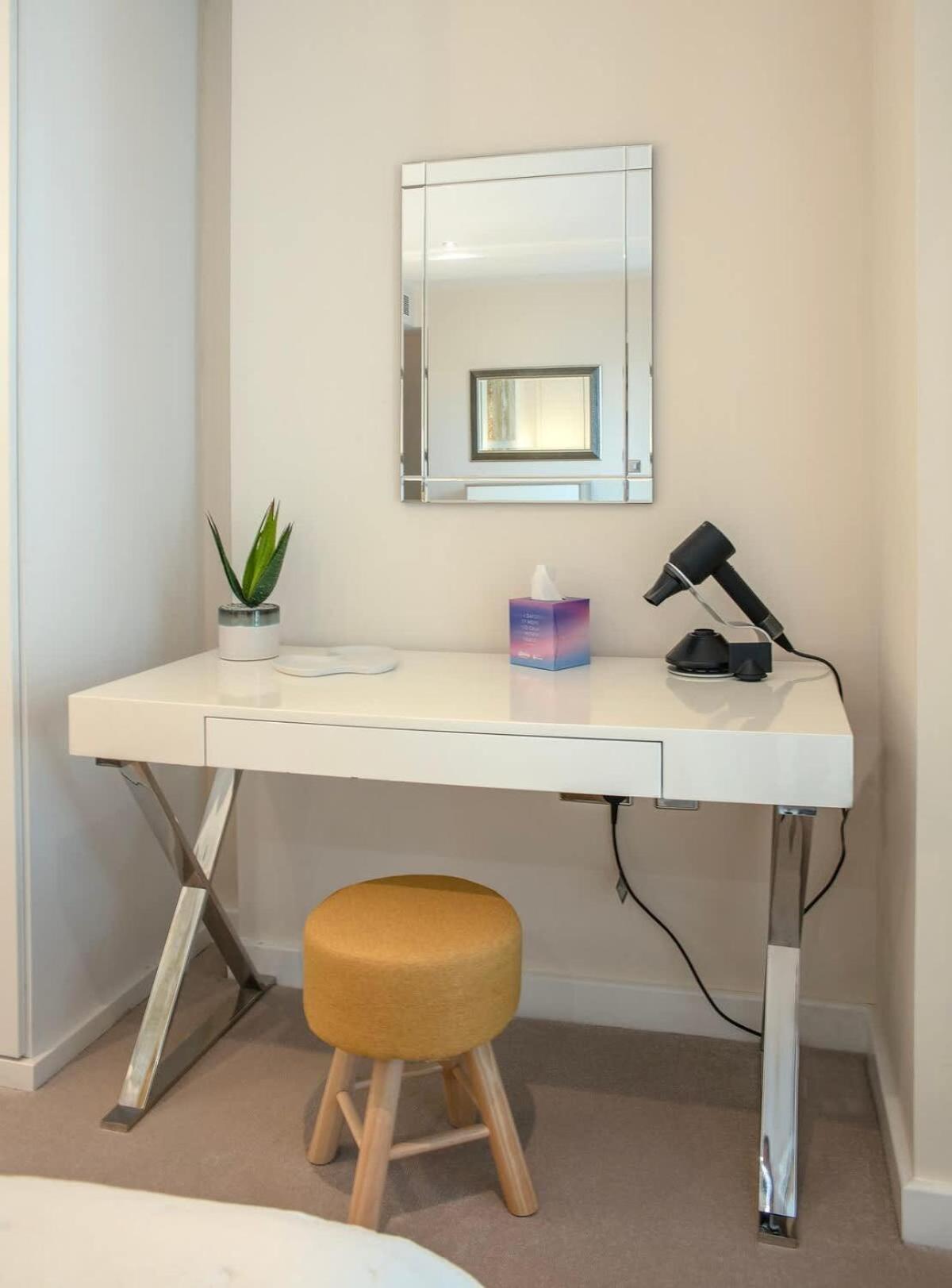 Apartamento Westminster 2 Bed 2 Bath *
