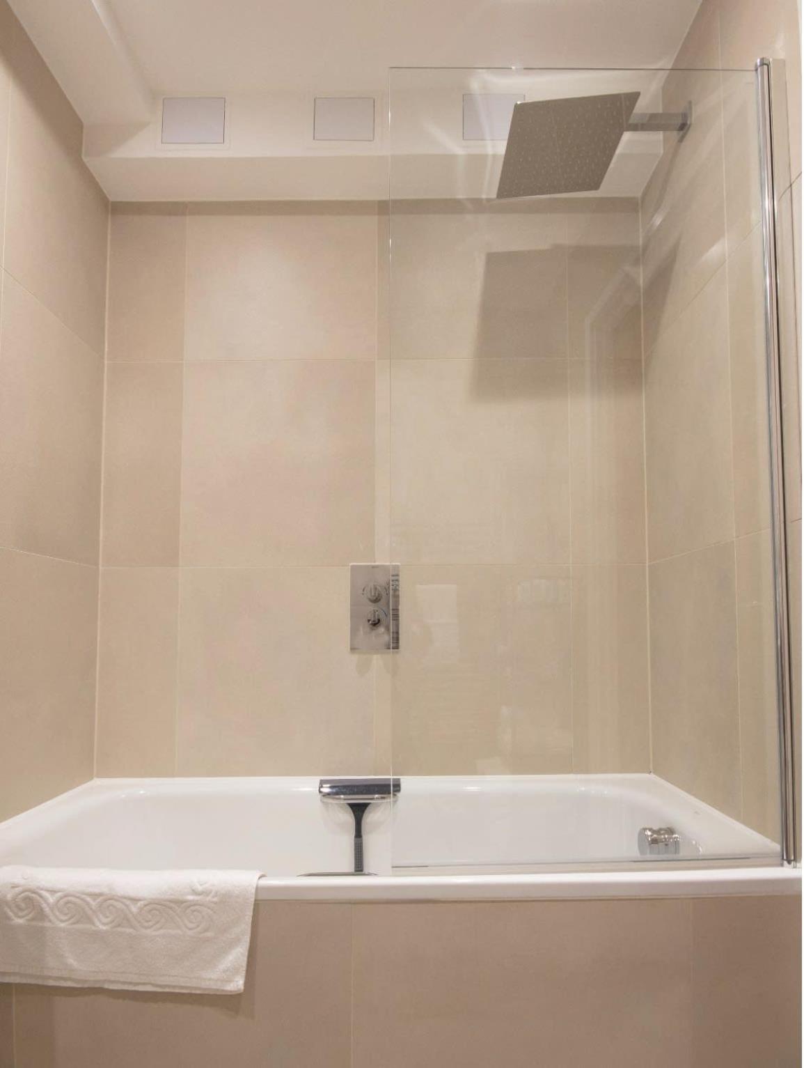 Westminster 1 Bed With Terrace Apartment