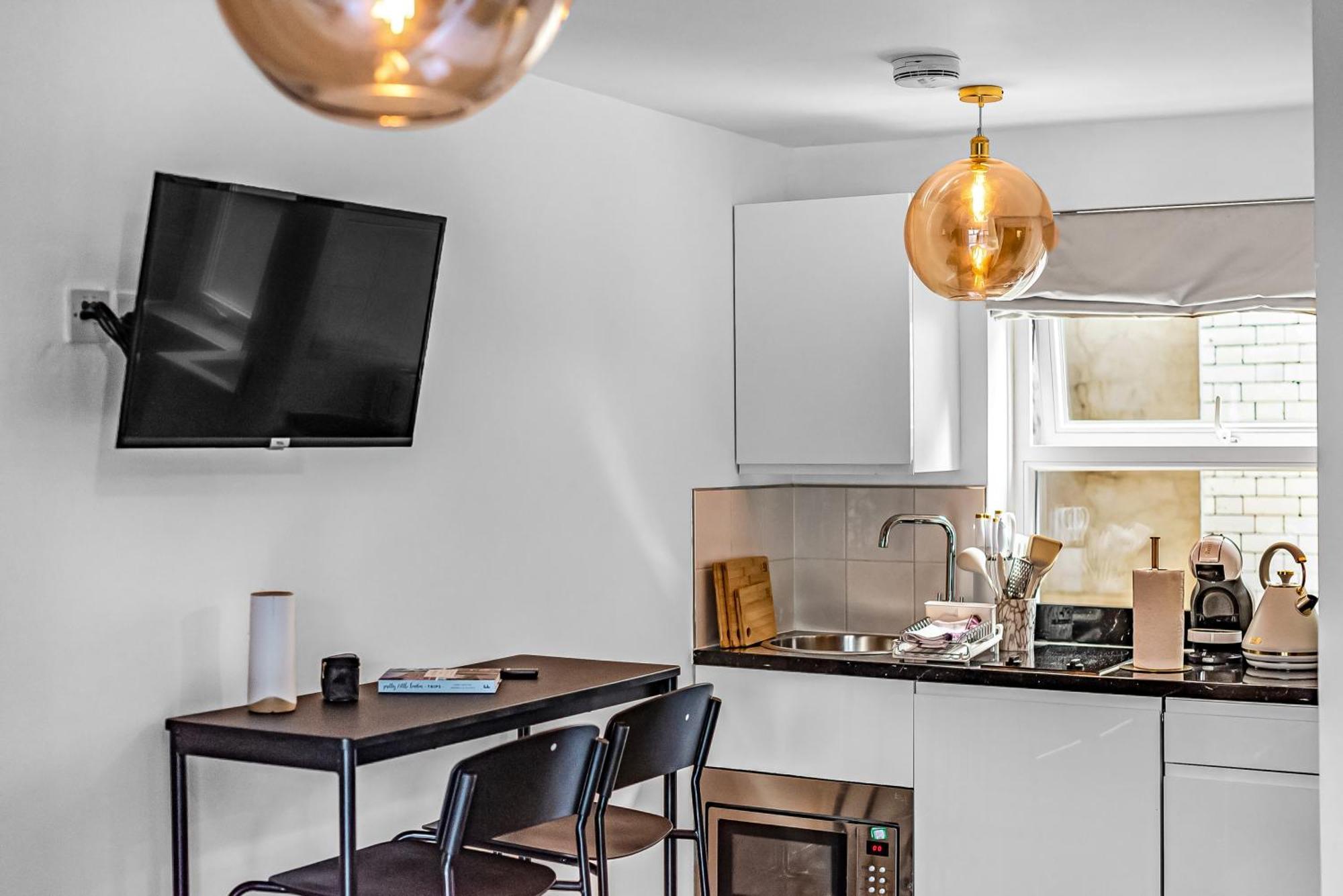 Urban Elegance Luxury Living With Kitchenette Appartement *