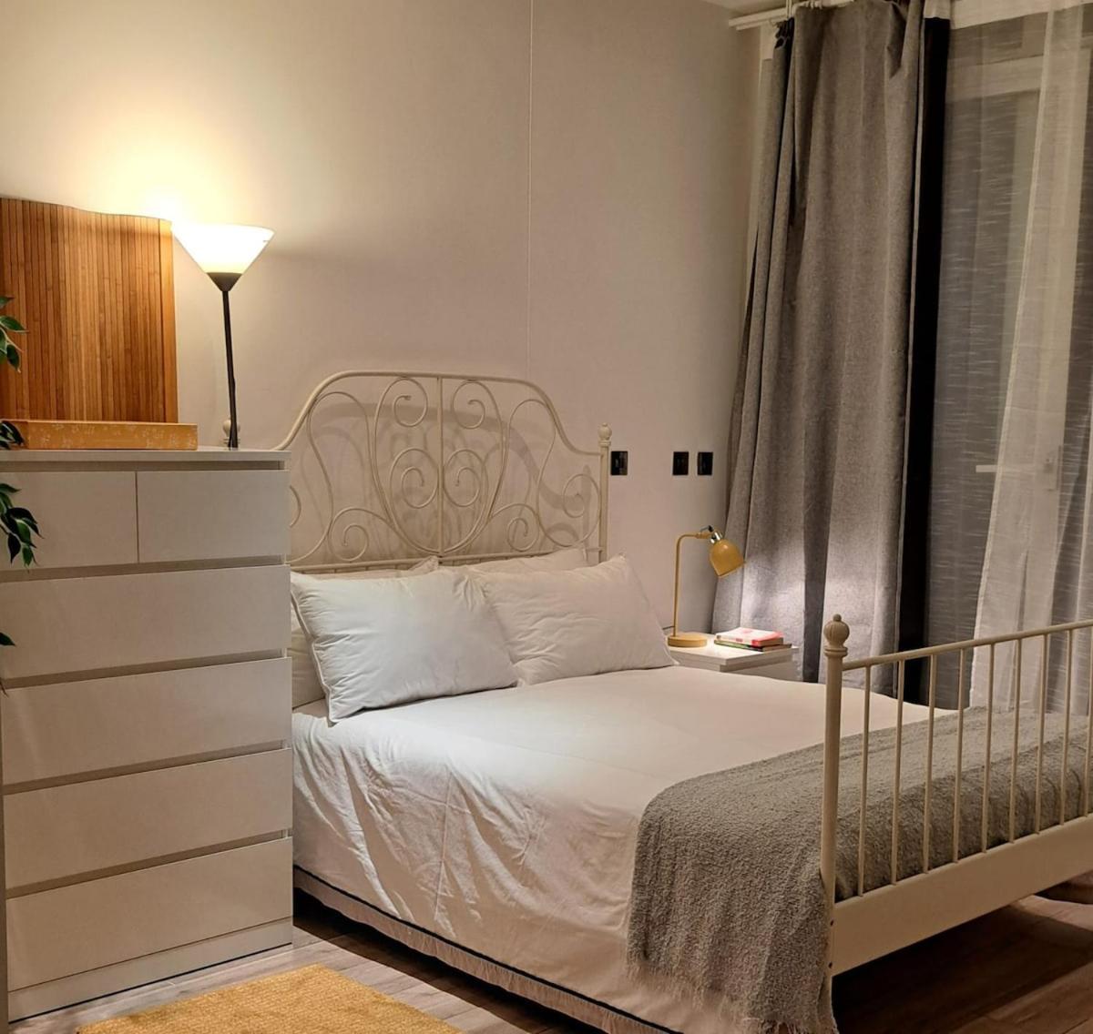 Battersea Power Station Apartment *