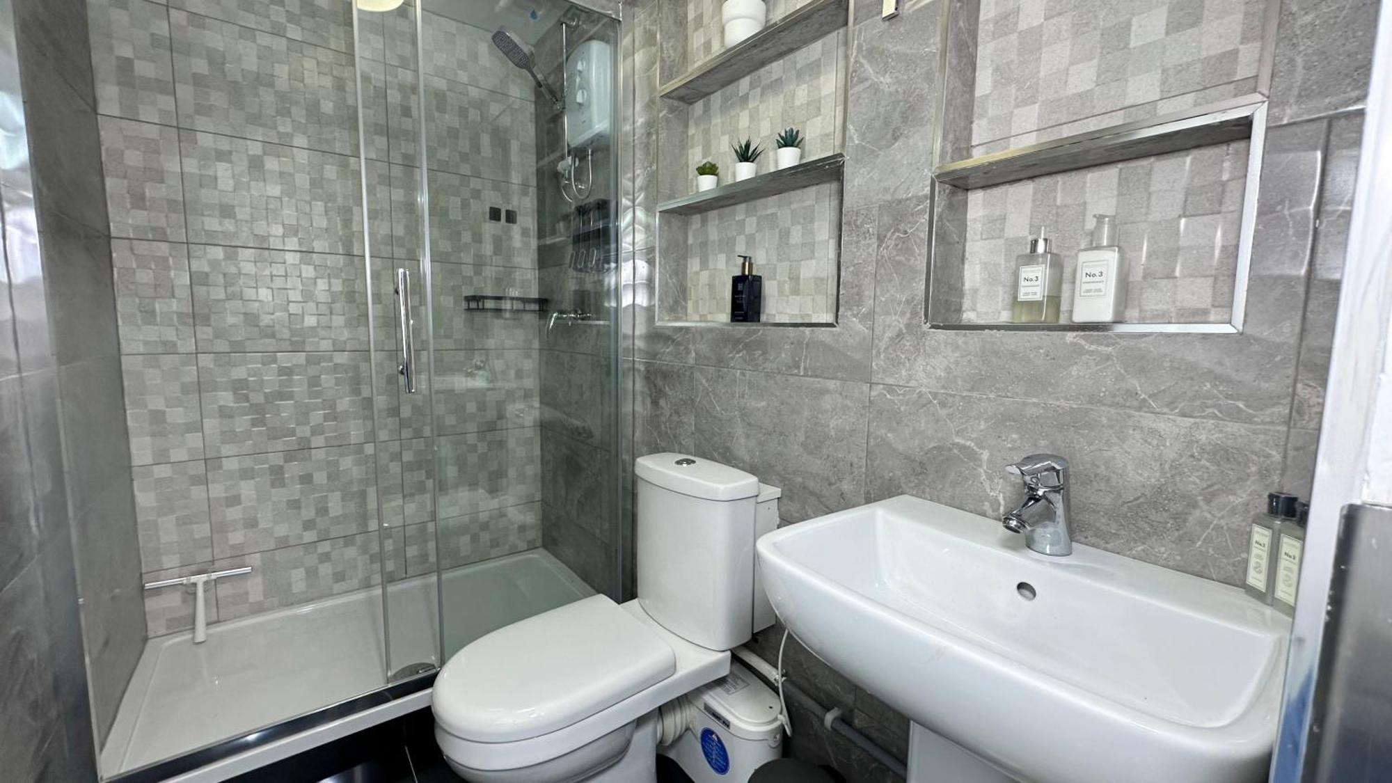 Retreat - 2 Bedroom House Vakantiehuis