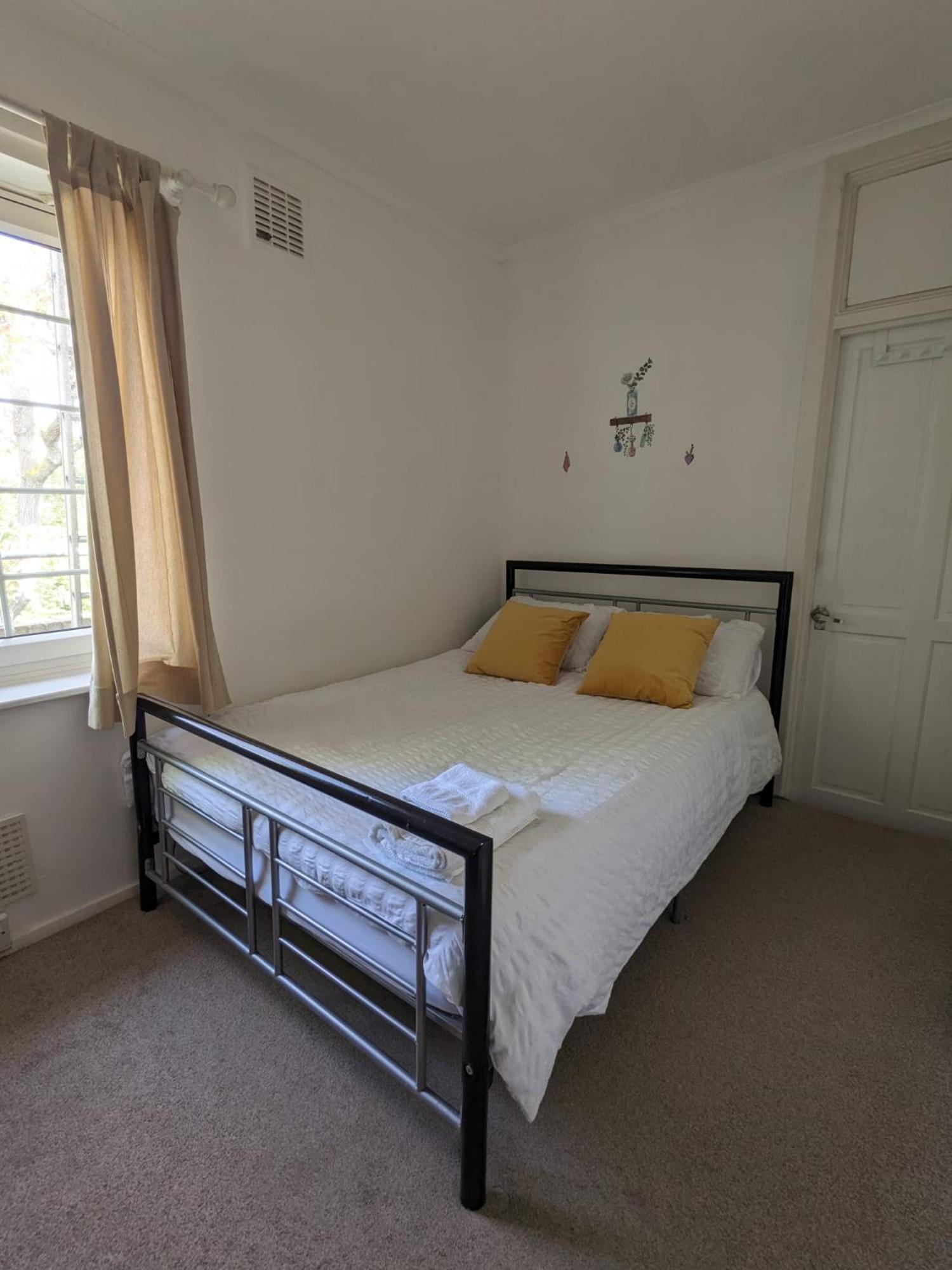 Stunning Large Double Bed * Londres