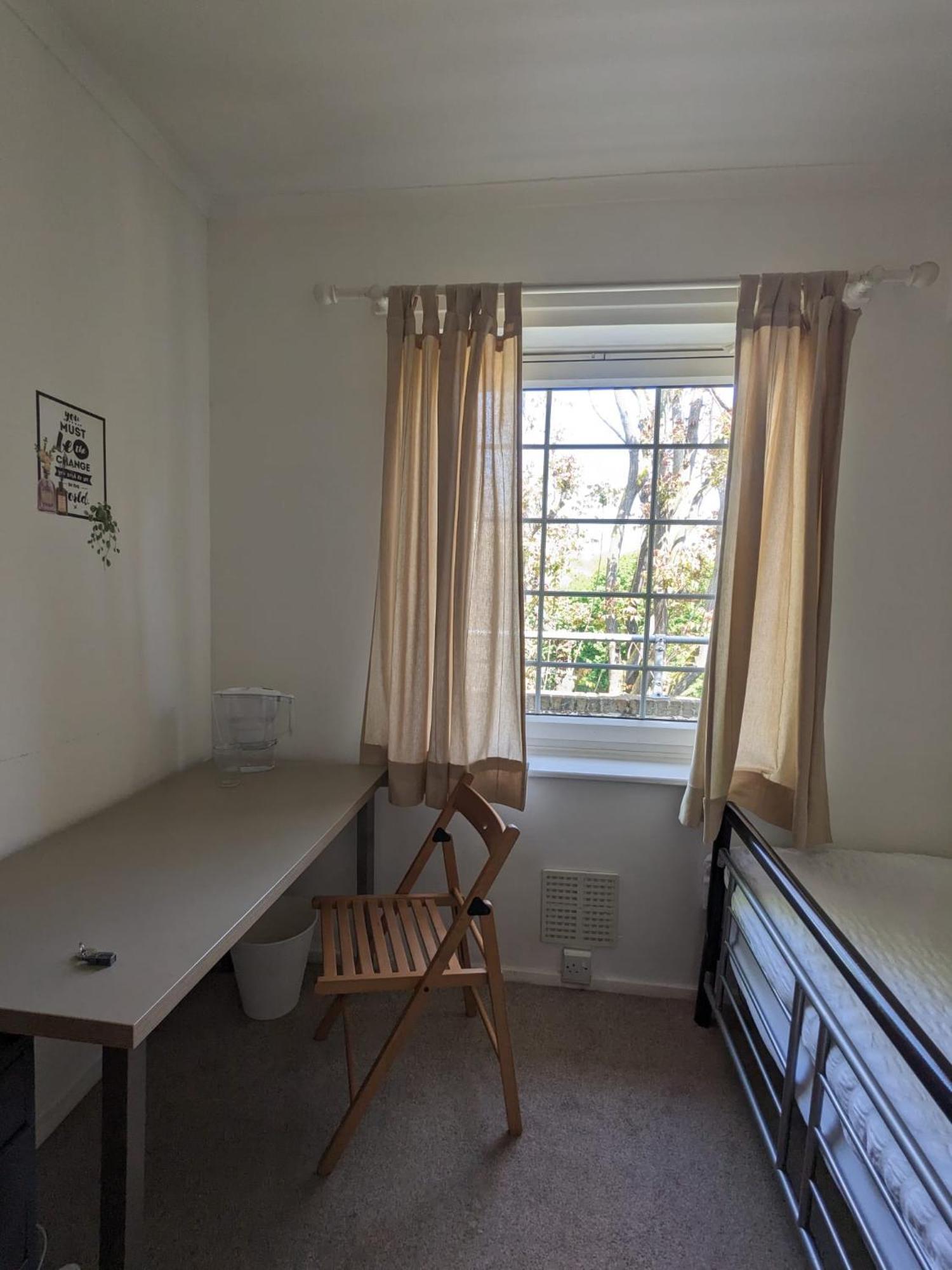 Stunning Large Double Bed * Londres