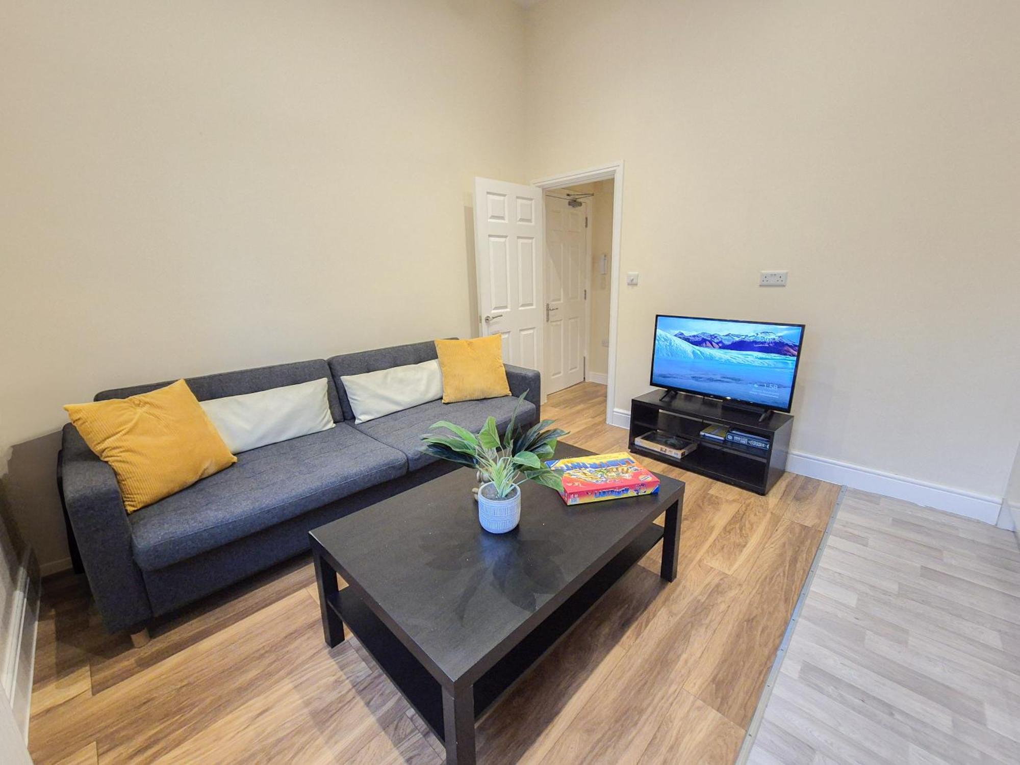 Cozy 2-bedroom With Free Wi-fi In Shepherds Bush Near Westfield Appartement