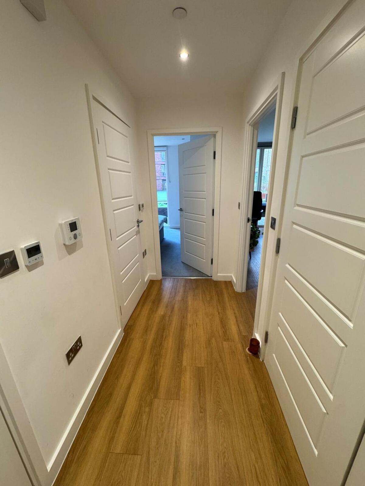 Elegant One-bedroom In East Appartement *