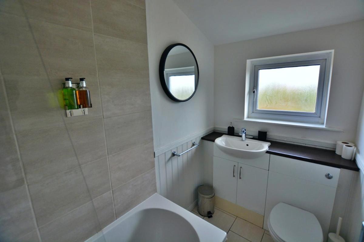 3 Bed Home, Free Parking & Self Check In Londres
