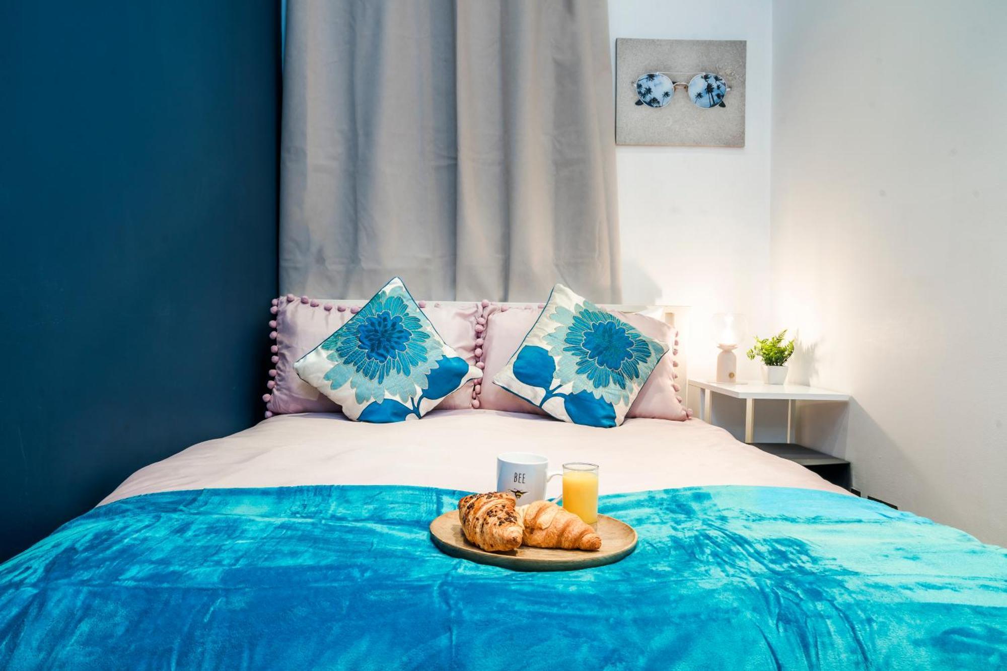 Charming Tooting Hideaway Garden, Resident Parking, Near Tooting Hospital *