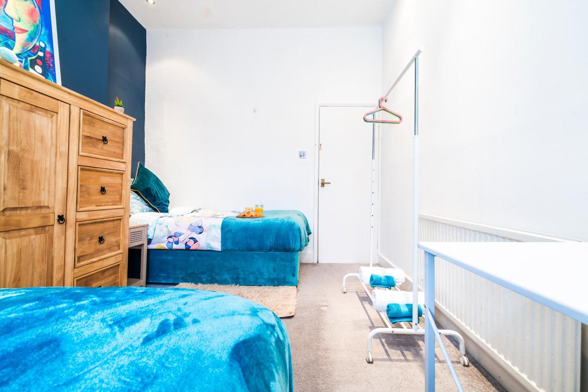 Charming Tooting Hideaway Garden, Resident Parking, Near Tooting Hospital *
