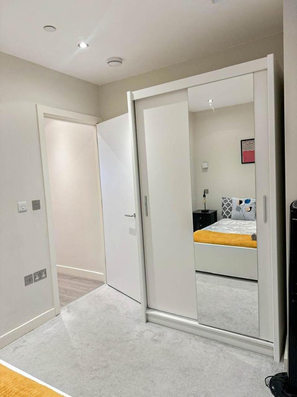 Chic 1-bedroom Flat In Elephant & Castle, Near The Shard