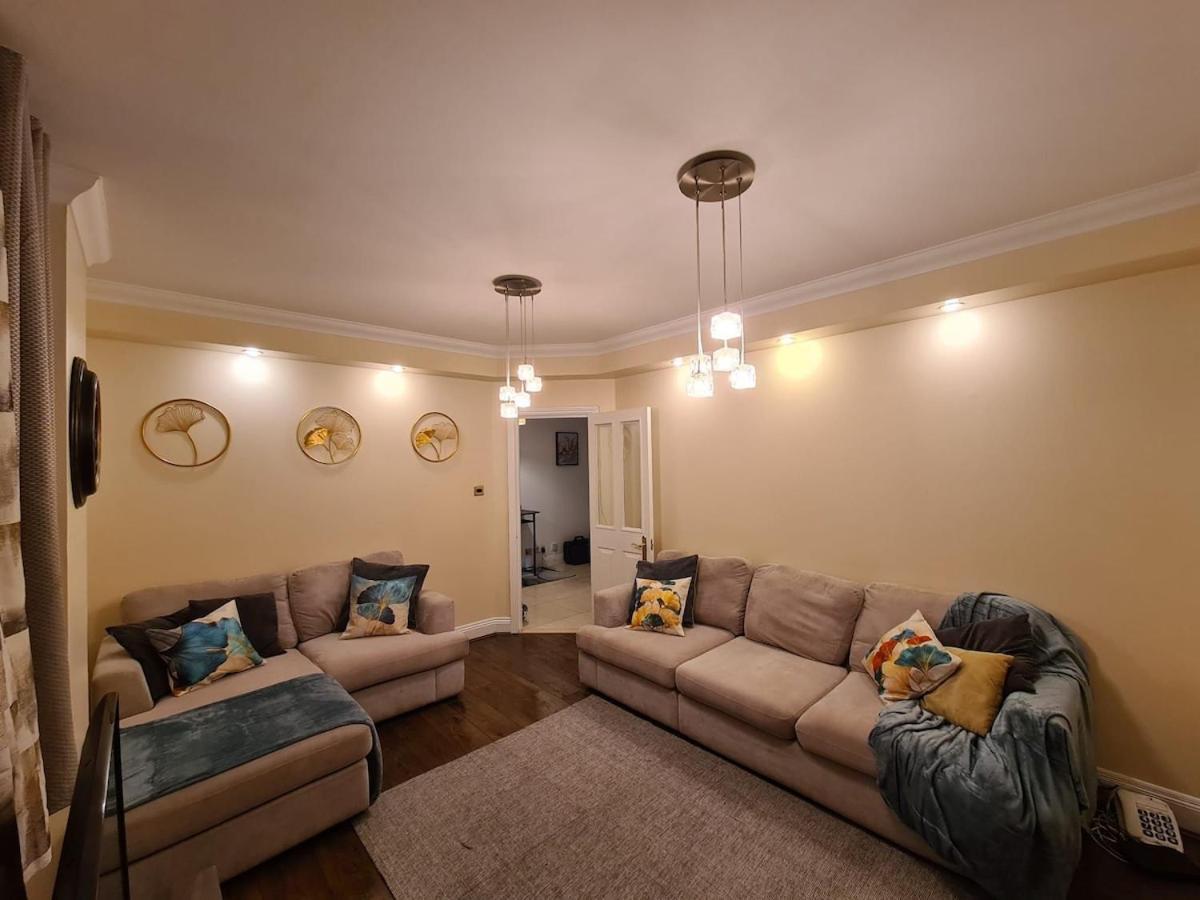 Luxurious 3 Bed Flat In Kilburn Appartement Londres