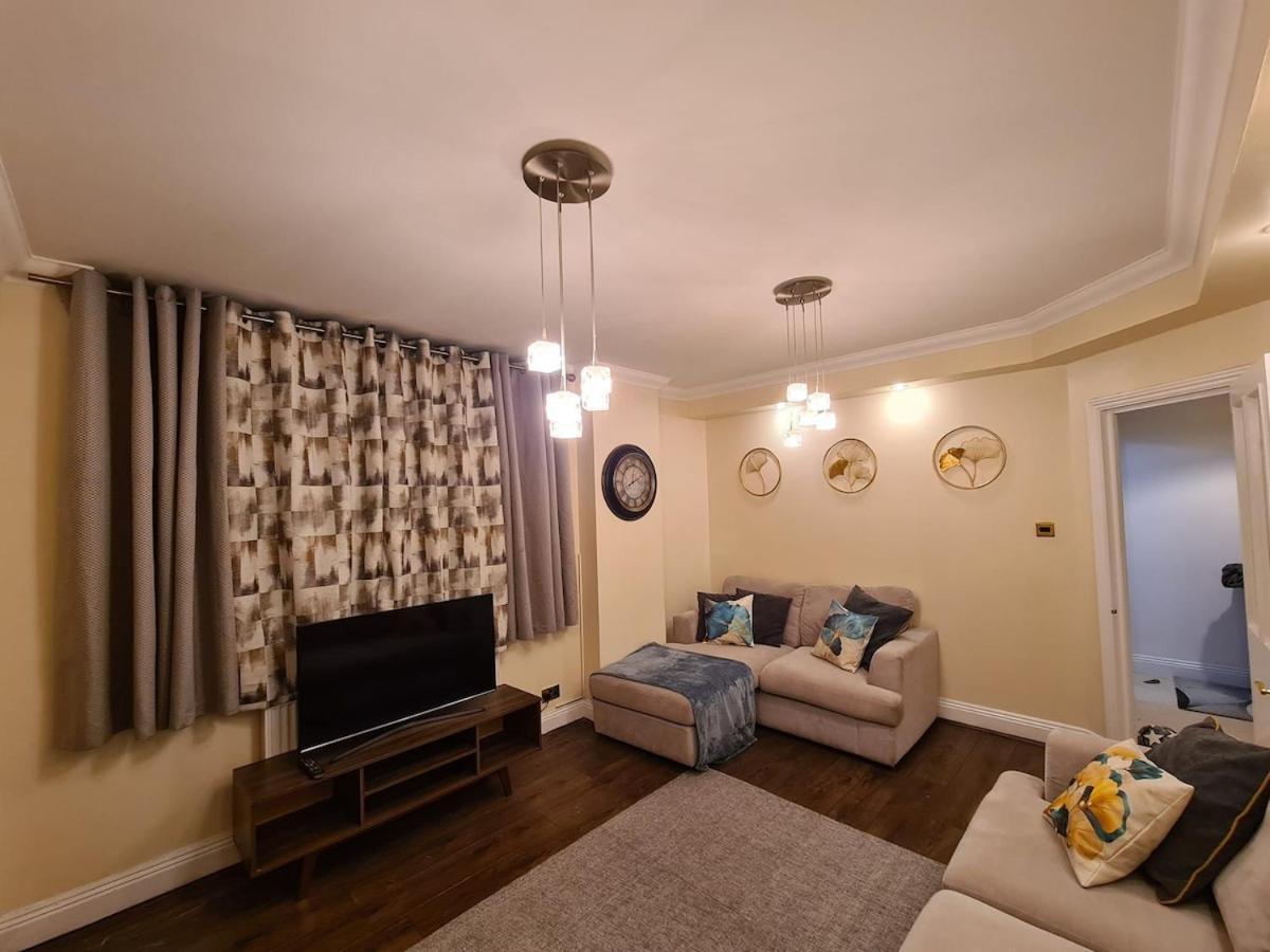 Luxurious 3 Bed Flat In Kilburn Londres