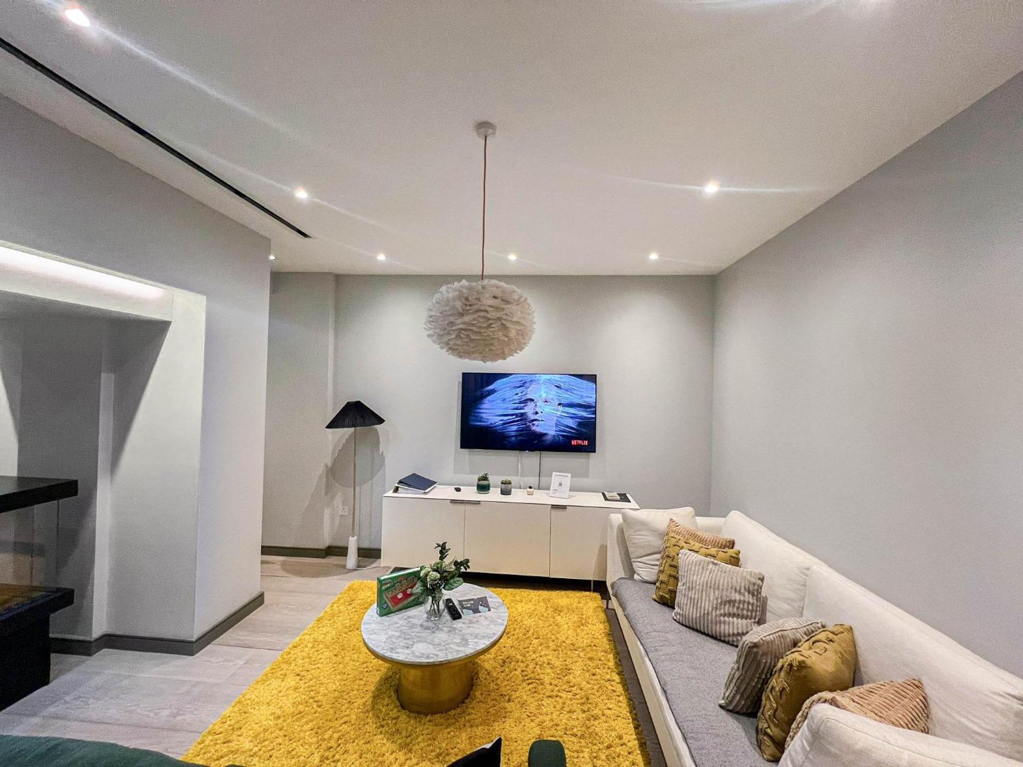 Luxurious 3-bedroom & 3 Bathroom Flat With Indoor Fireplace And Patio In Mayfair * Londres