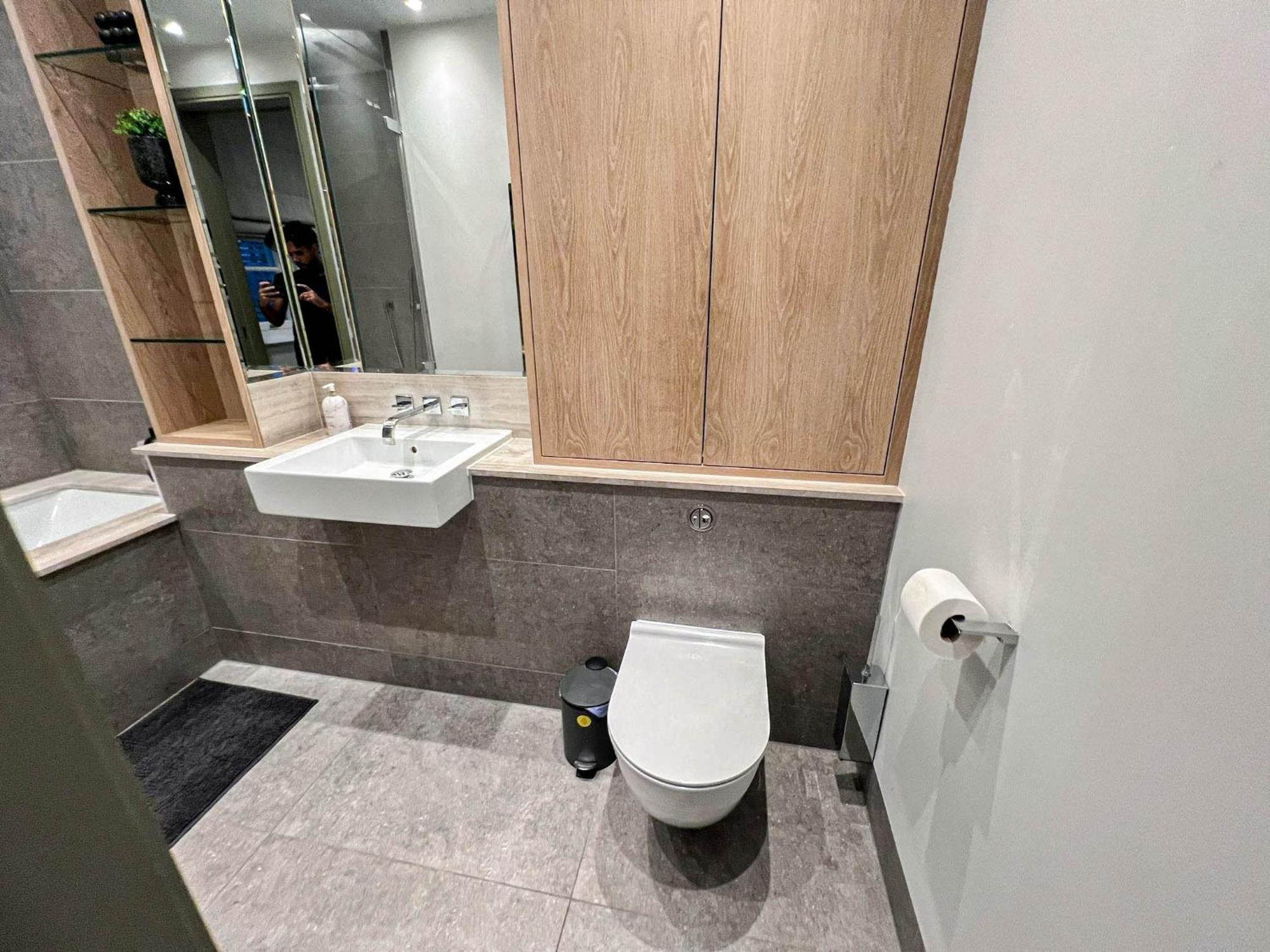 Appartement Luxurious 3-bedroom & 3 Bathroom Flat With Indoor Fireplace And Patio In Mayfair