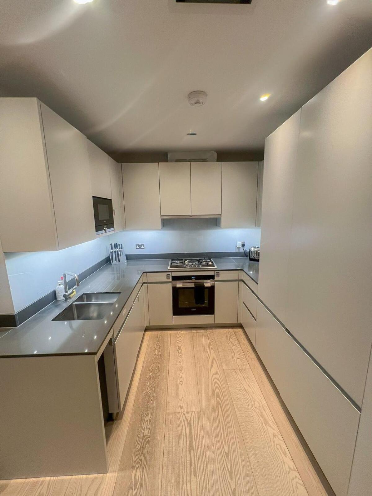 Appartement Luxurious 3-bedroom & 3 Bathroom Flat With Indoor Fireplace And Patio In Mayfair Londres