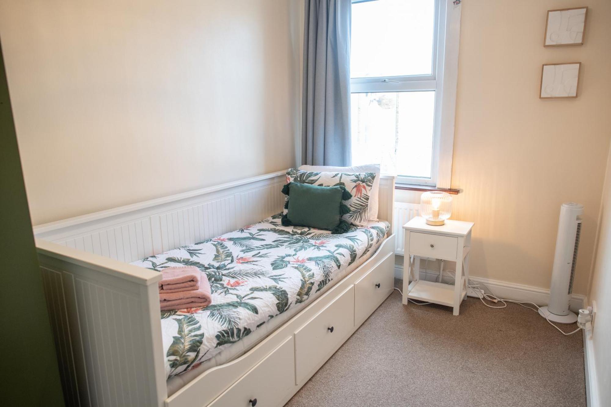Appartement Ample Acton 4-bedroom Flat,ealing, West