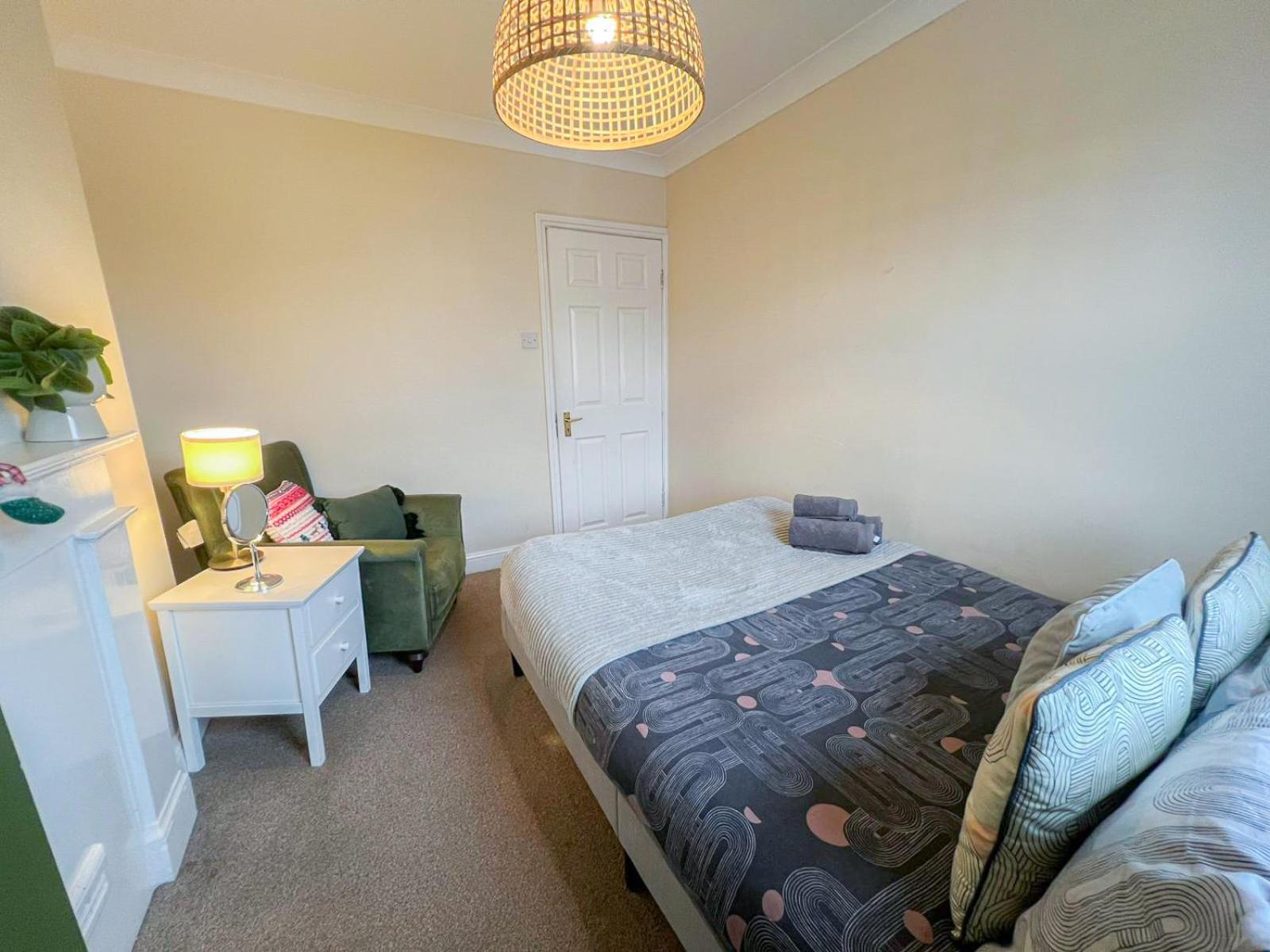 Ample Acton 4-bedroom Flat,ealing, West Appartement Londres
