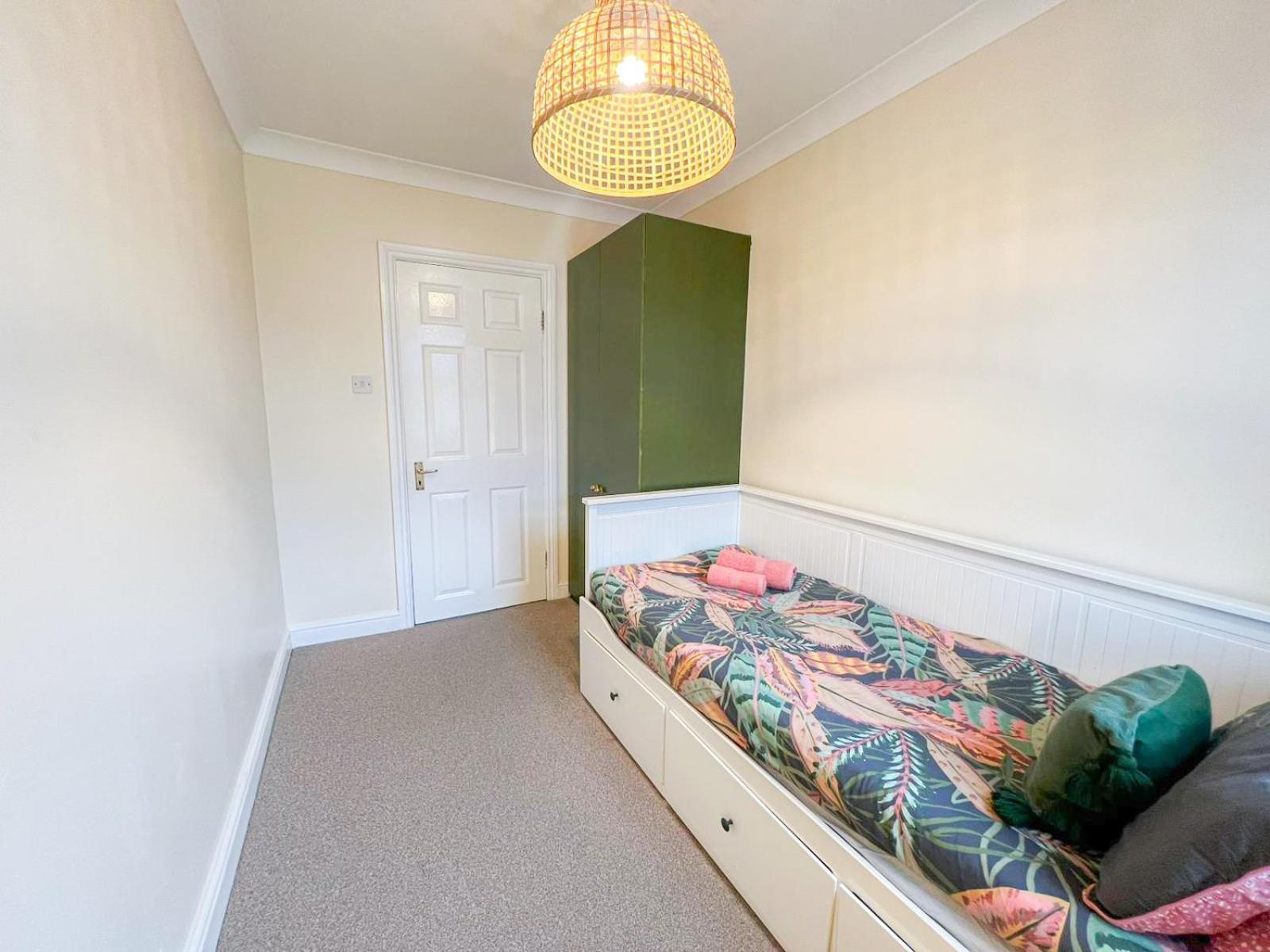 Appartement Ample Acton 4-bedroom Flat,ealing, West *