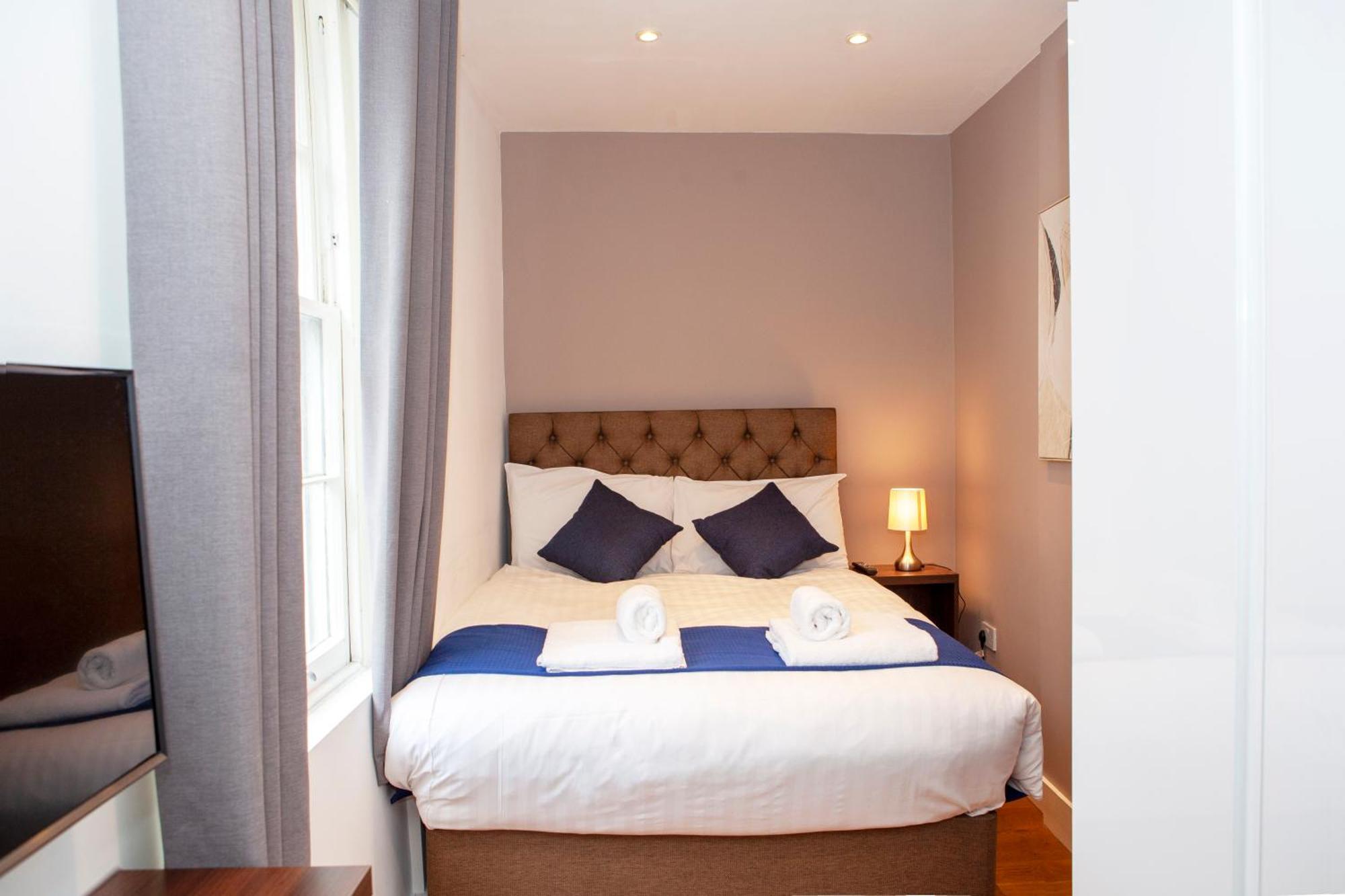Hotel Putera Puteri London