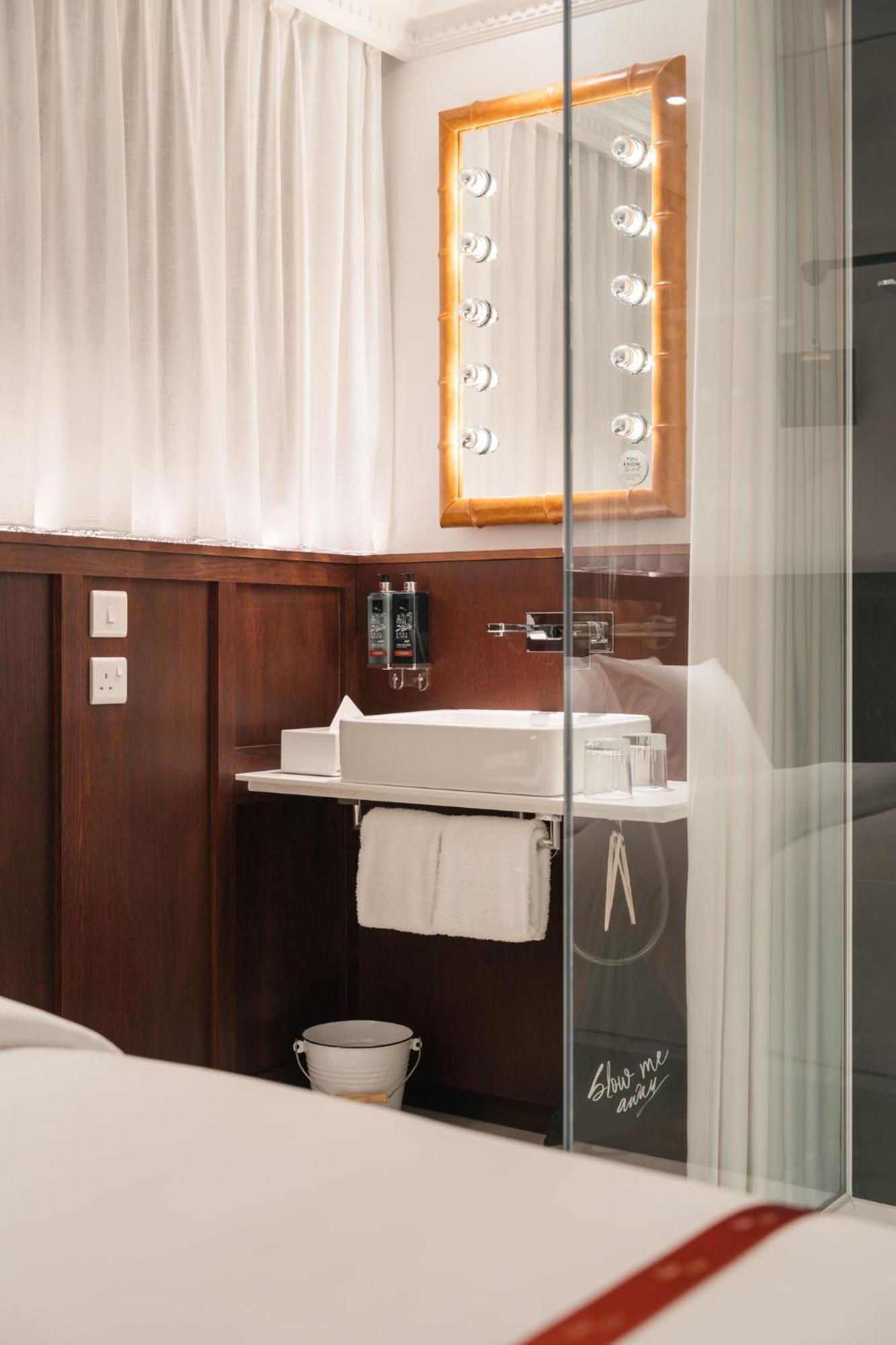 Hotel Ruby Stella Londen