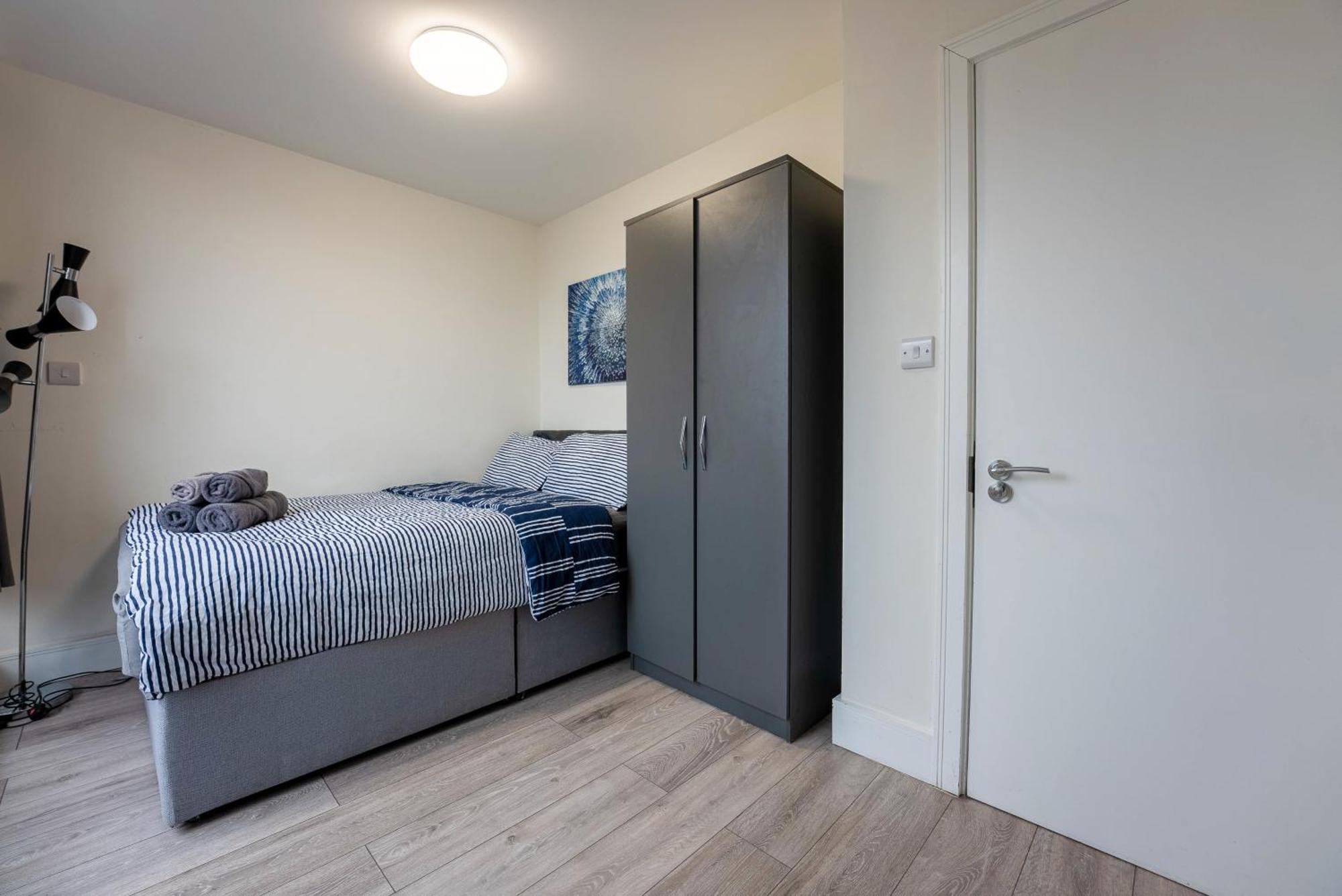 Home-like 1-br Flat In Victoria Appartement