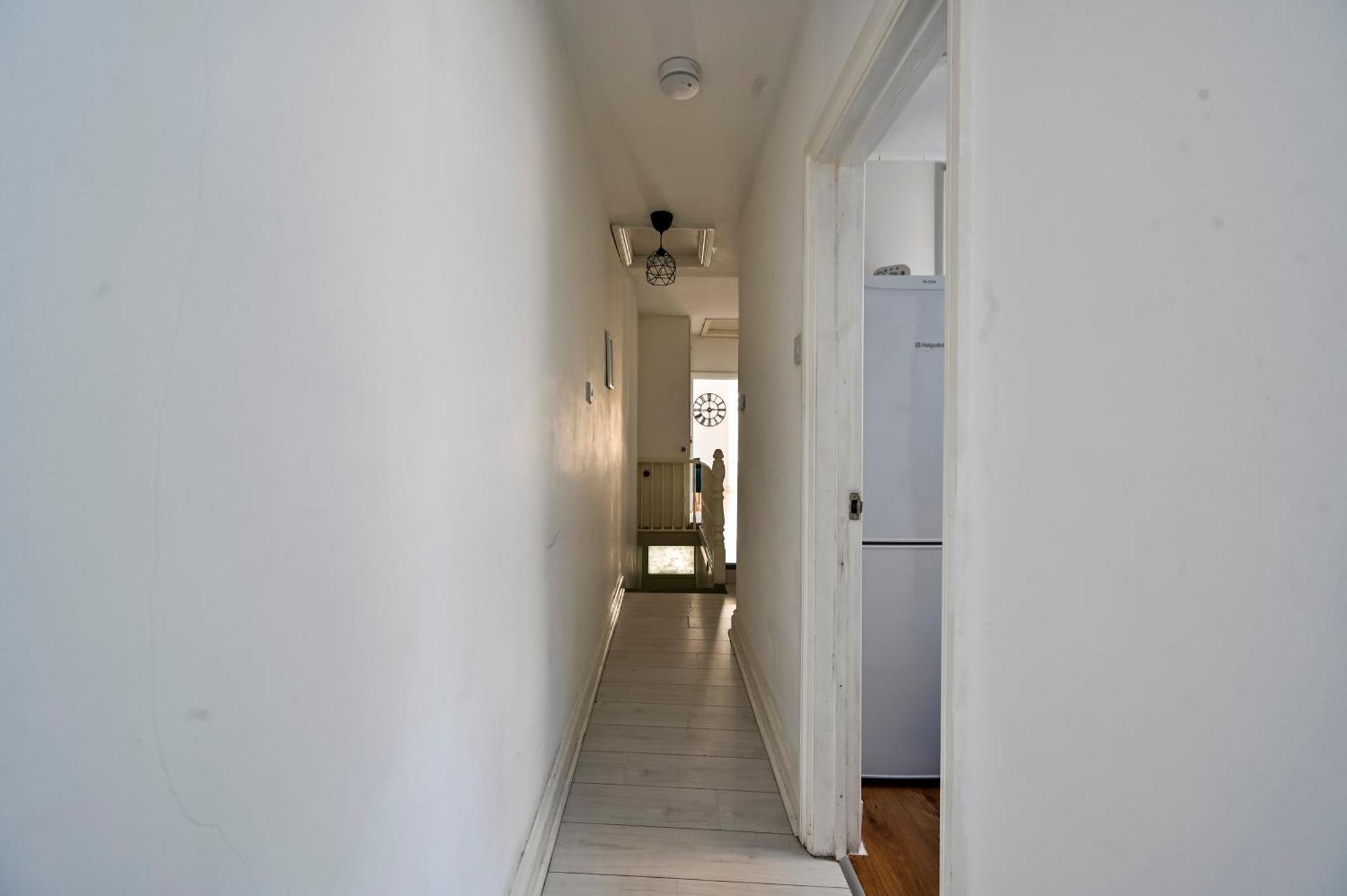 2-bed, Sleeps 8 In Leyton E10, Near Stratford Londres