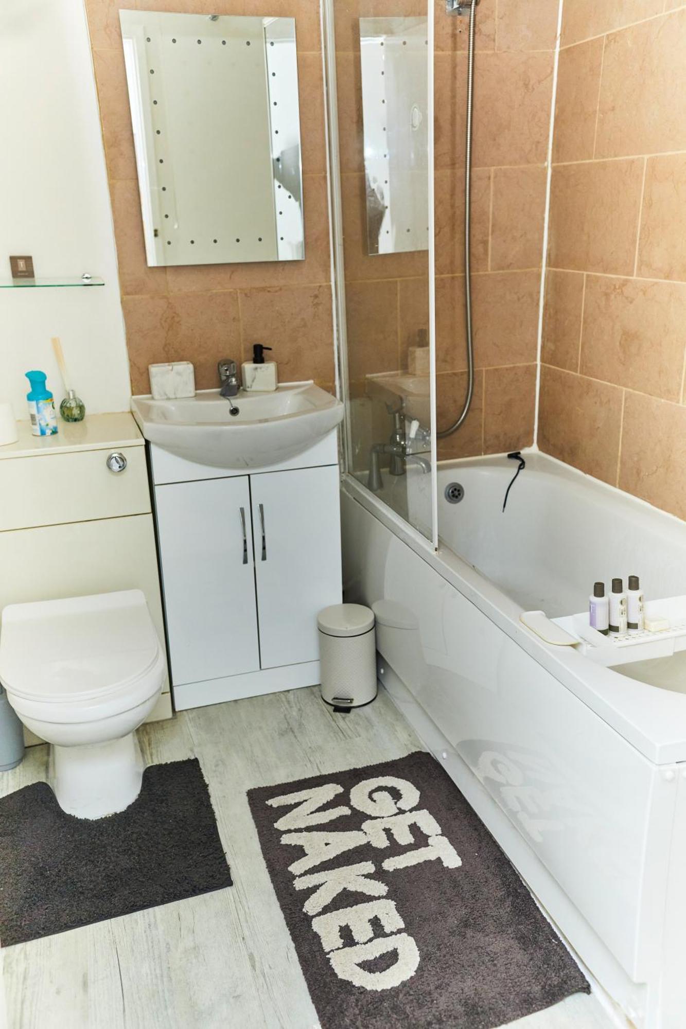 Emerald Haven 5 Star Proximity Apartment London