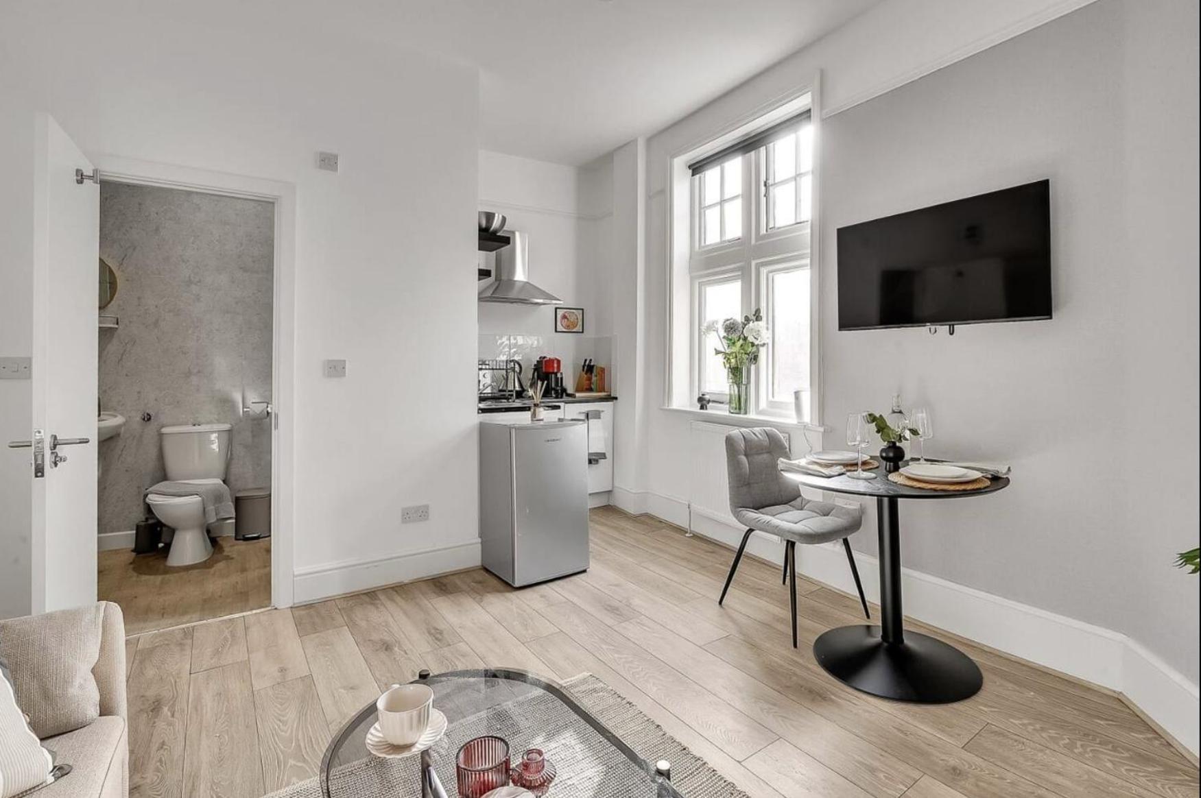 Vibrant Kensington Street Appartement *