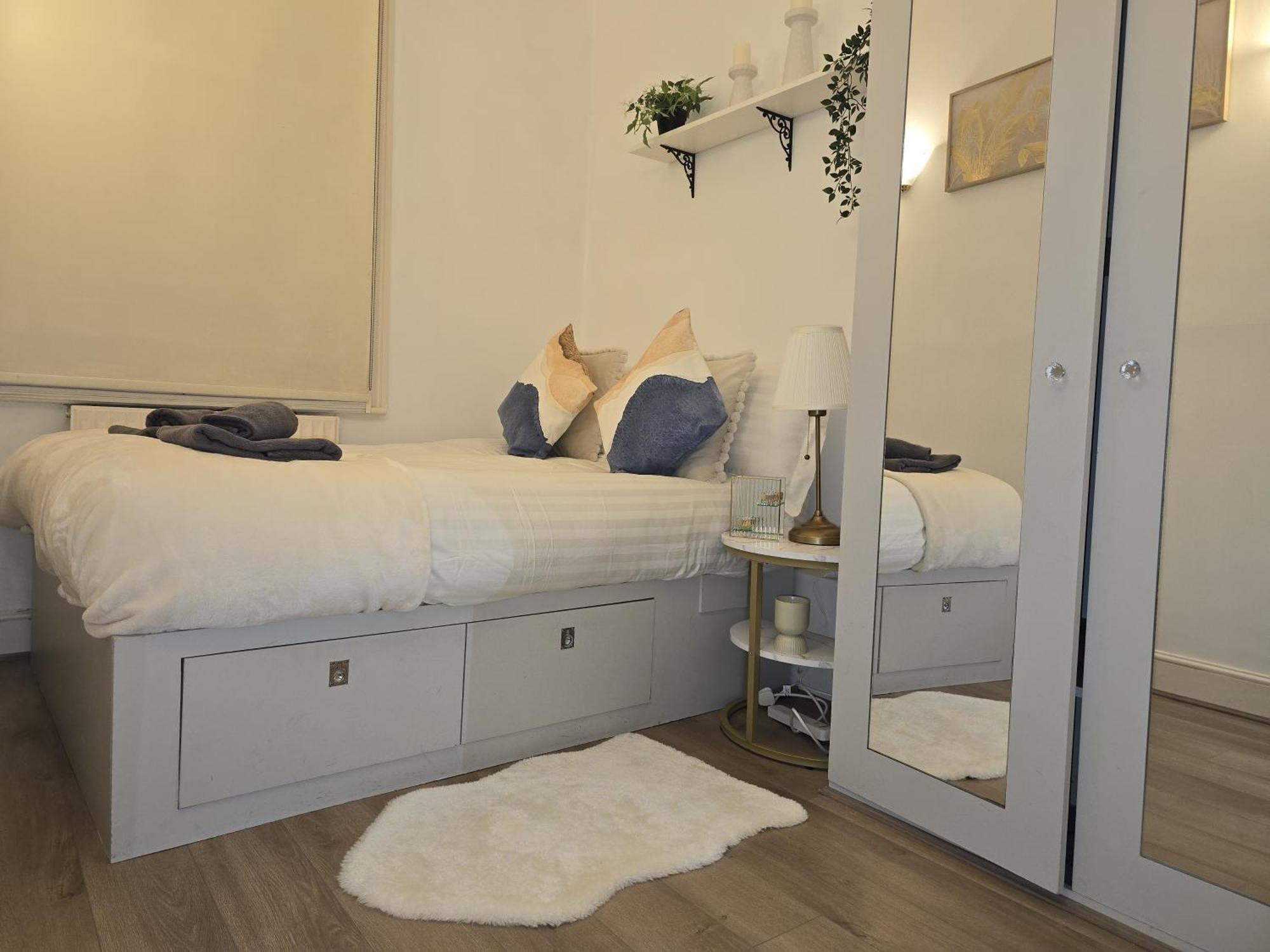 Appartement Stylish 2-bed In West - Extended *