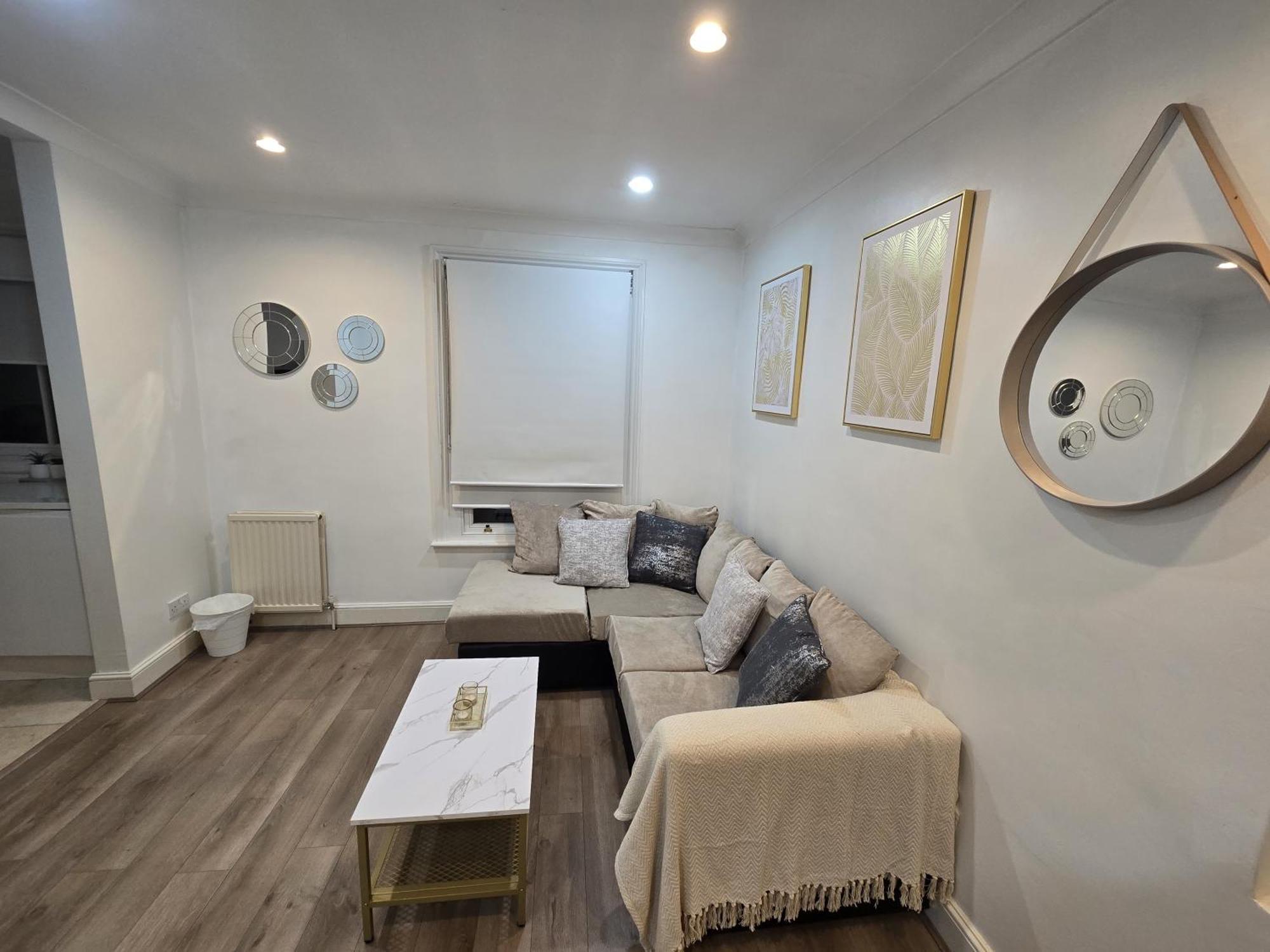 Appartement Stylish 2-bed In West - Extended *