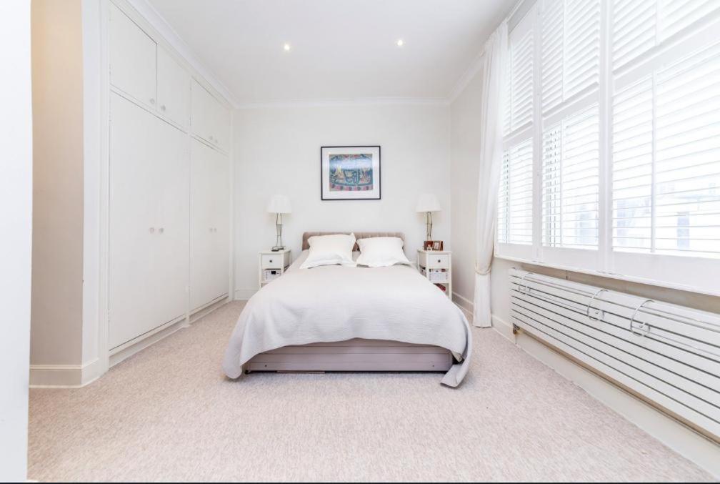 Stylish 2-bed In West - Extended Appartement