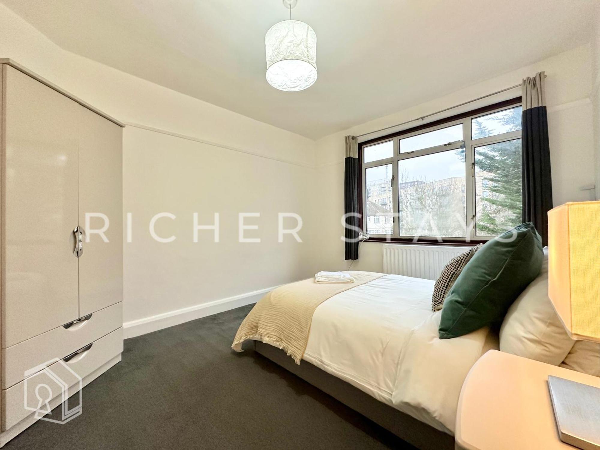 Wembley Large 4-bedroom House, Driveway And Garden Casa de férias Londres