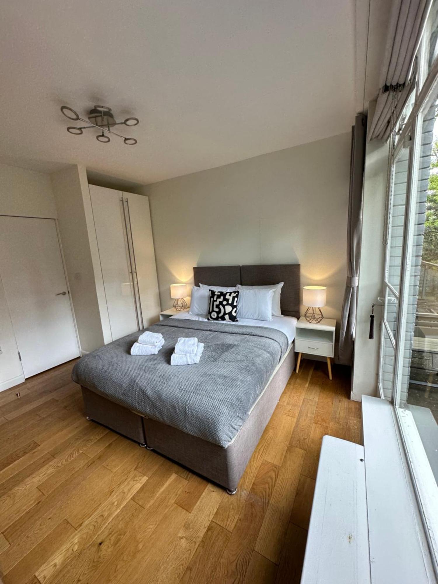 Quiet Residential Area Modern And Cozy Two Bed In Hampstead * Londres