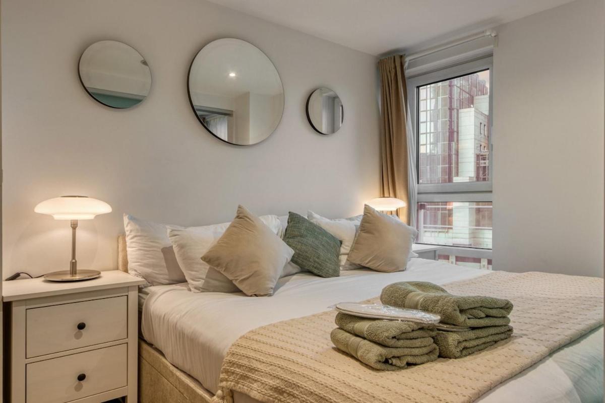 Charming 1 Bed With Ac Next To Vauxhall Station- Zone 1 * Londres