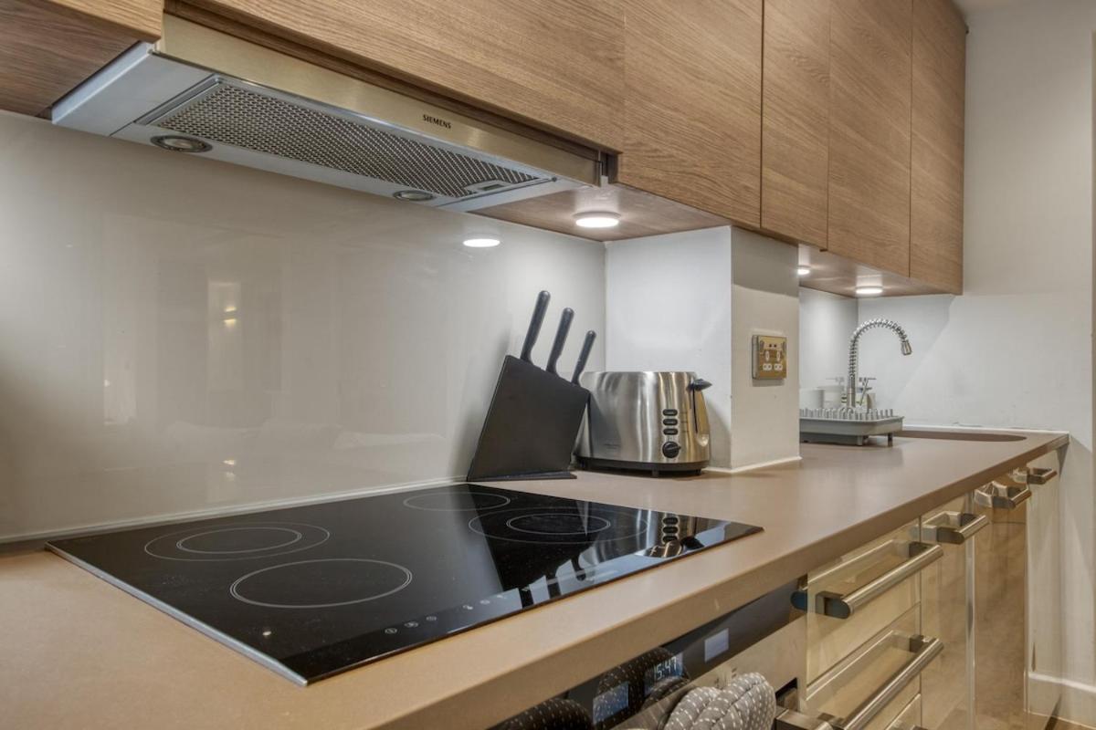 Charming 1 Bed With Ac Next To Vauxhall Station- Zone 1 Londres
