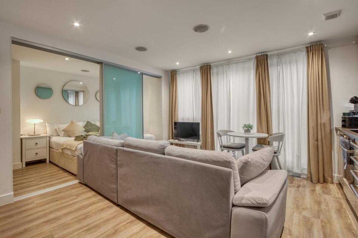Charming 1 Bed With Ac Next To Vauxhall Station- Zone 1 Appartement Londres