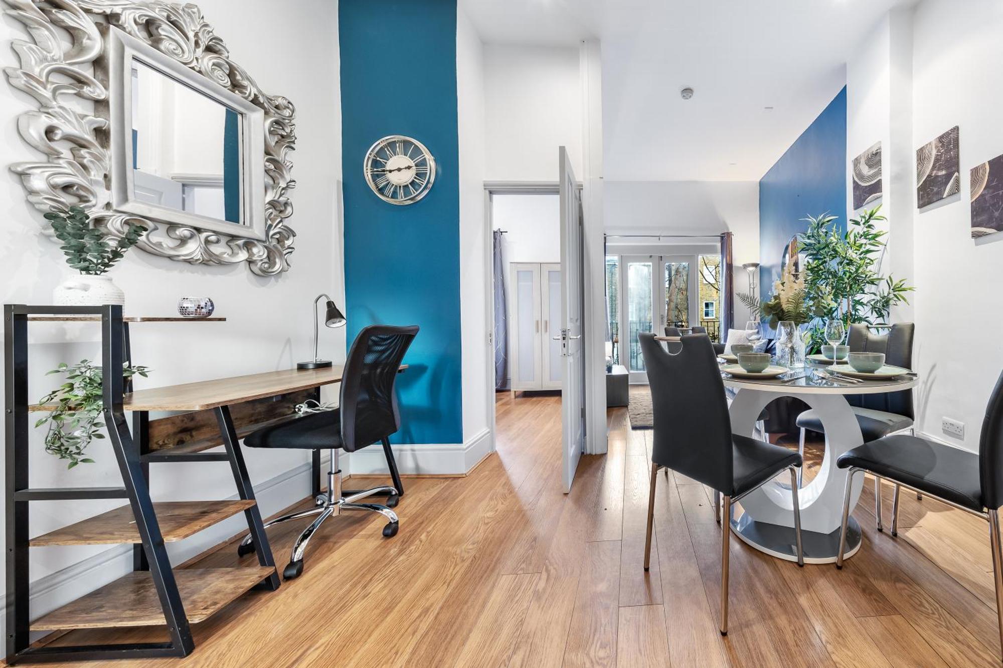 Luxurious 3 Bedroom Flat With Balcony In Kensington For 7 Next To Station Near Harrods Londres