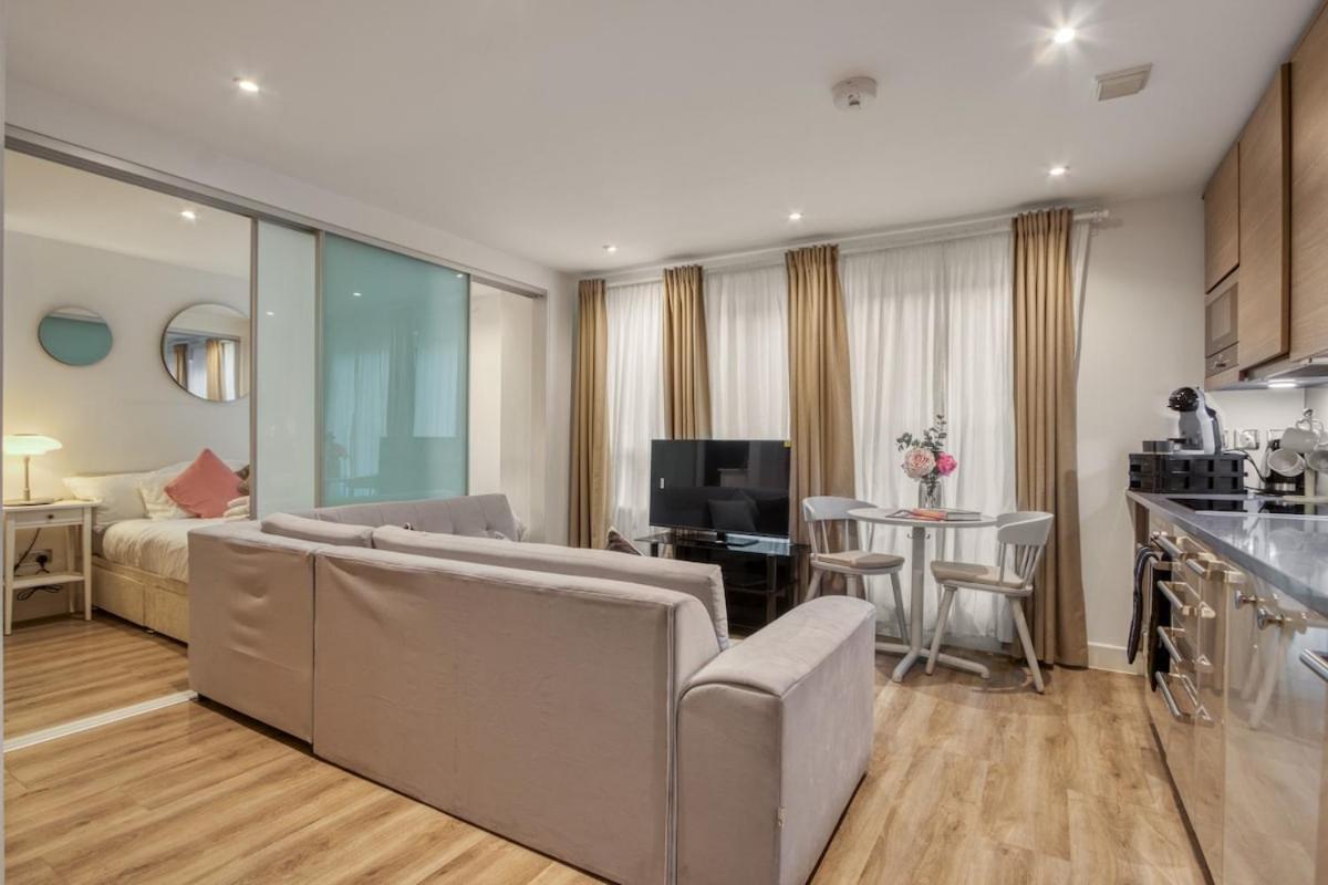Luxury 1 Bed With Ac By Vauxhall Station Zone 1 Londen