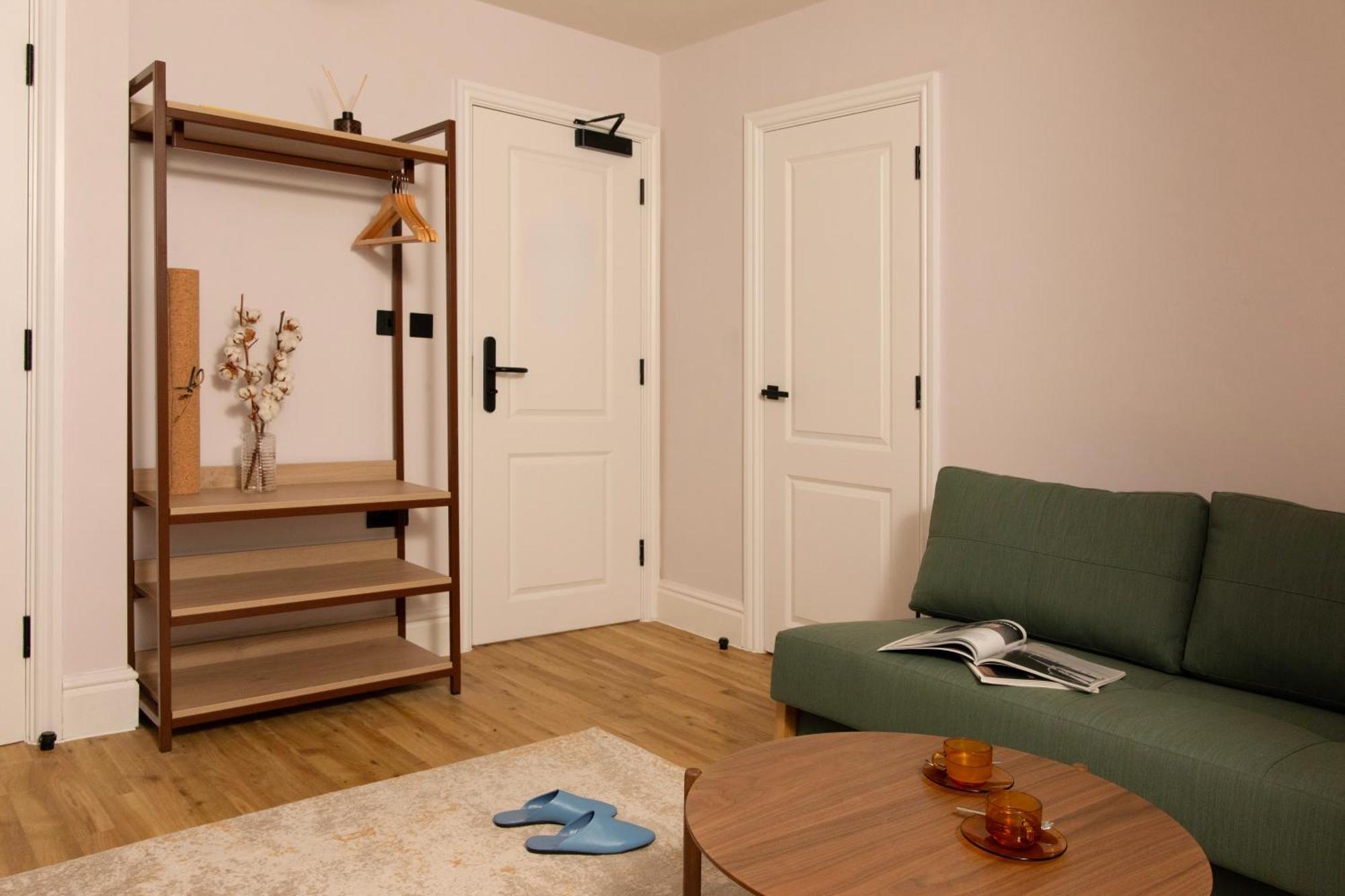 Bob W Holland Park Aparthotel Londen