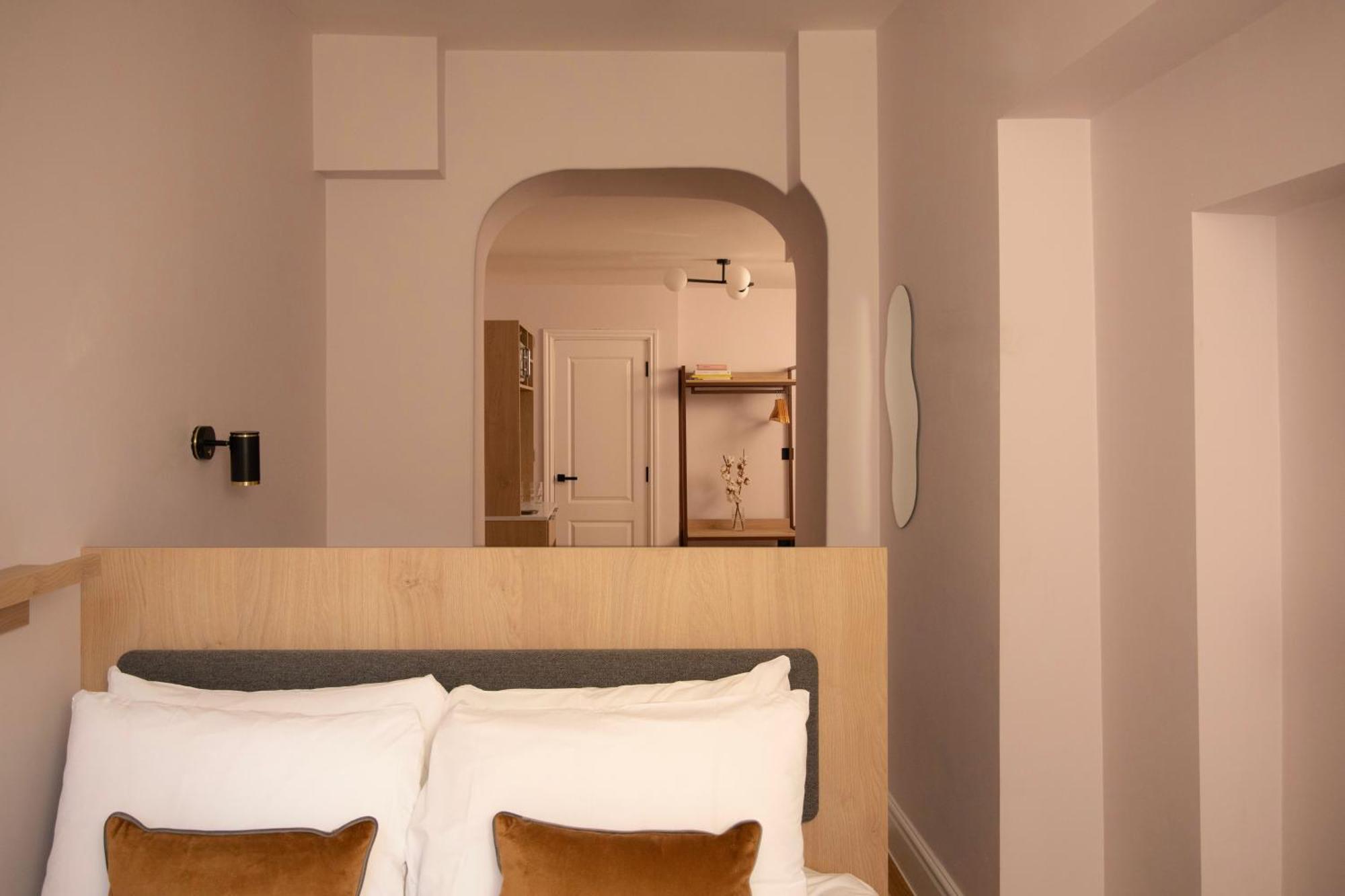 Apartahotel Bob W Holland Park 3*