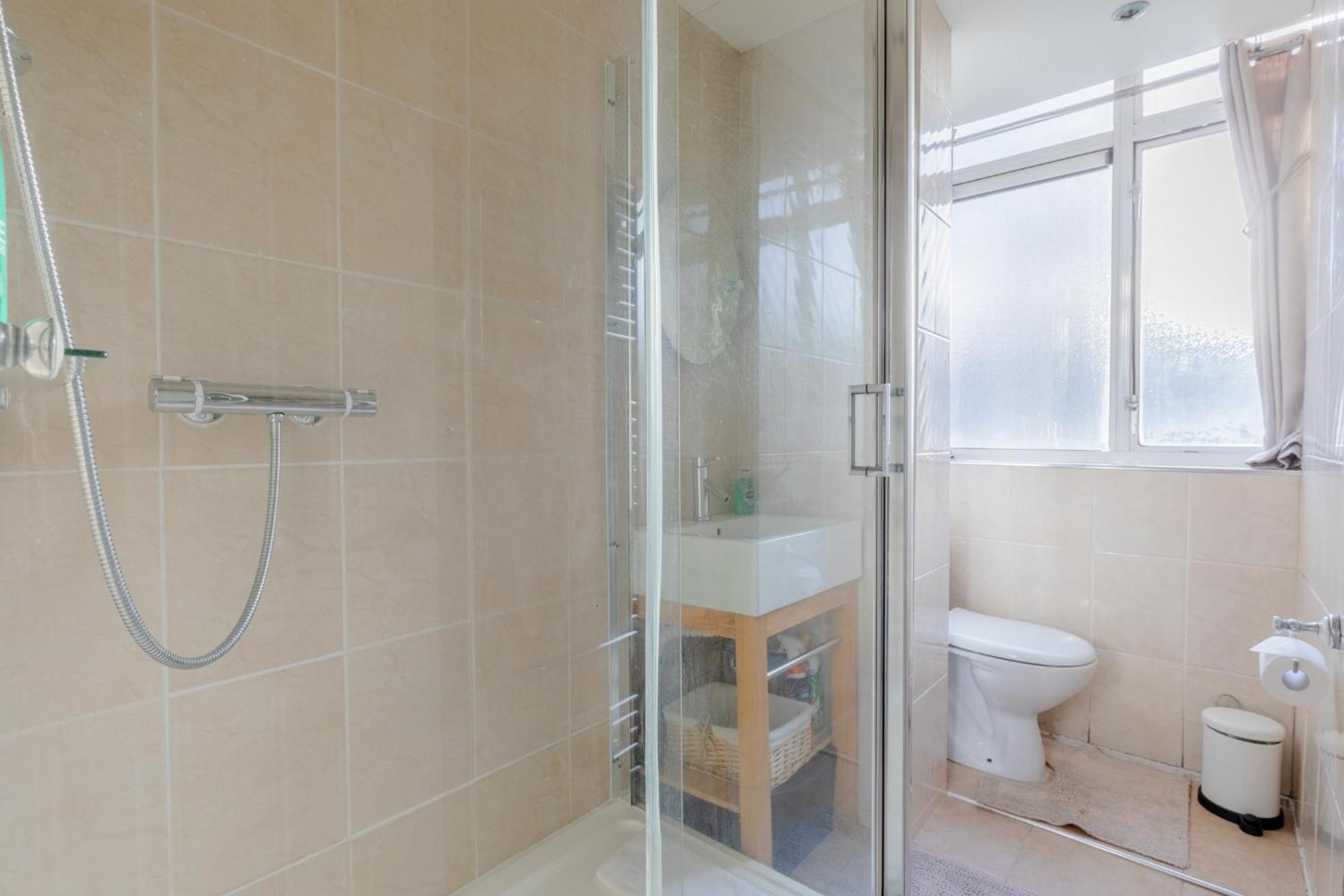 Quaint 1bd Flat With Balcony In Maida Vale Londres