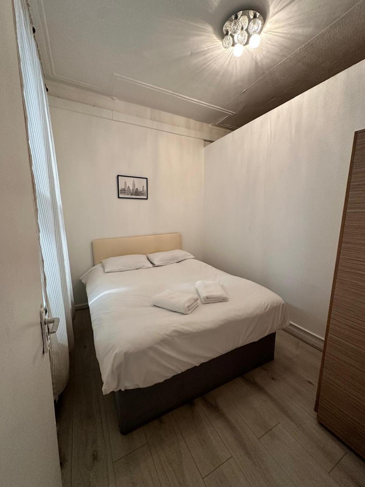 Millais Road 3 Bedroom Flat Appartement